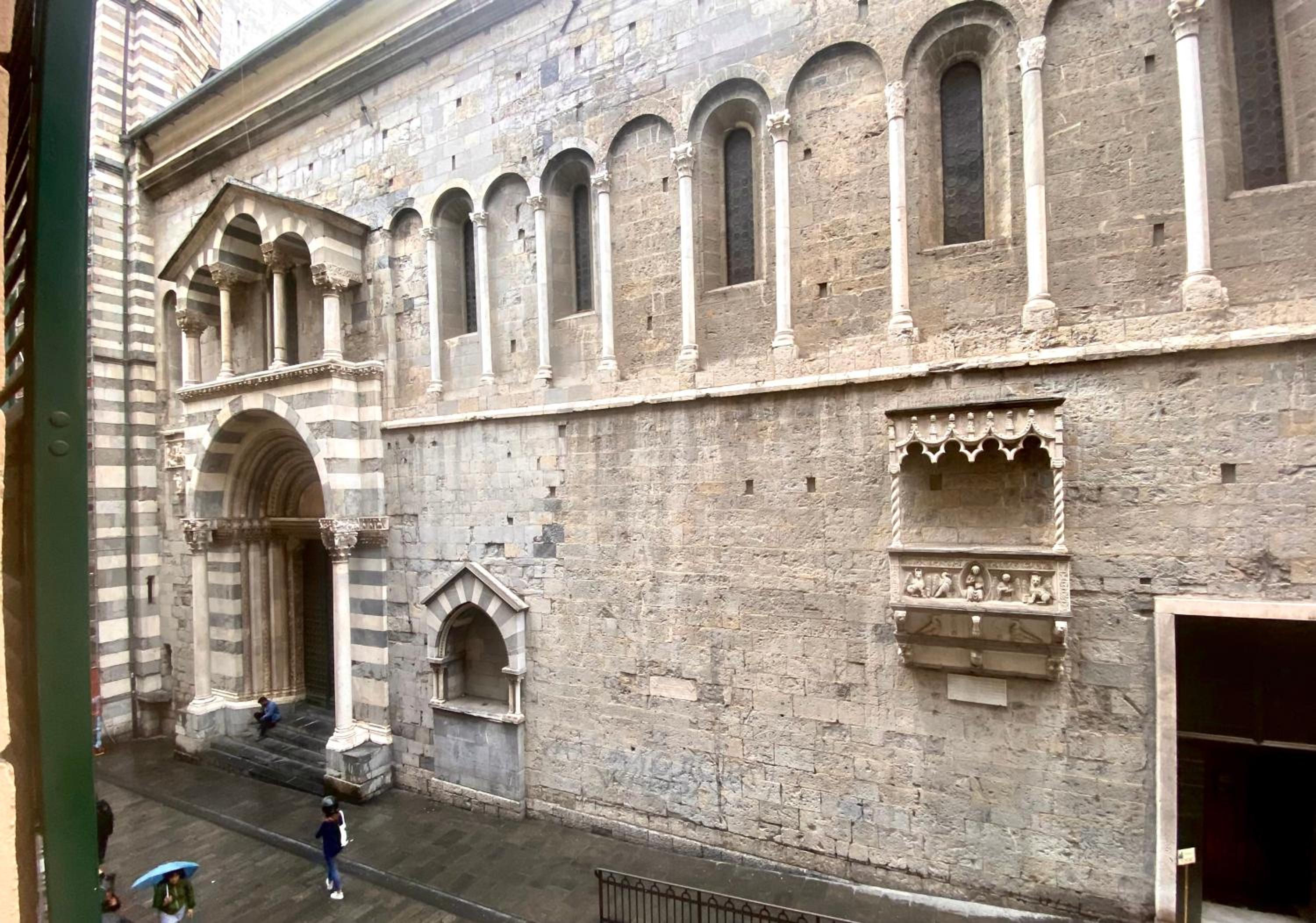 Stunning San Lorenzo 19 Apt - Rolli Palace - Free Private Parking Included!