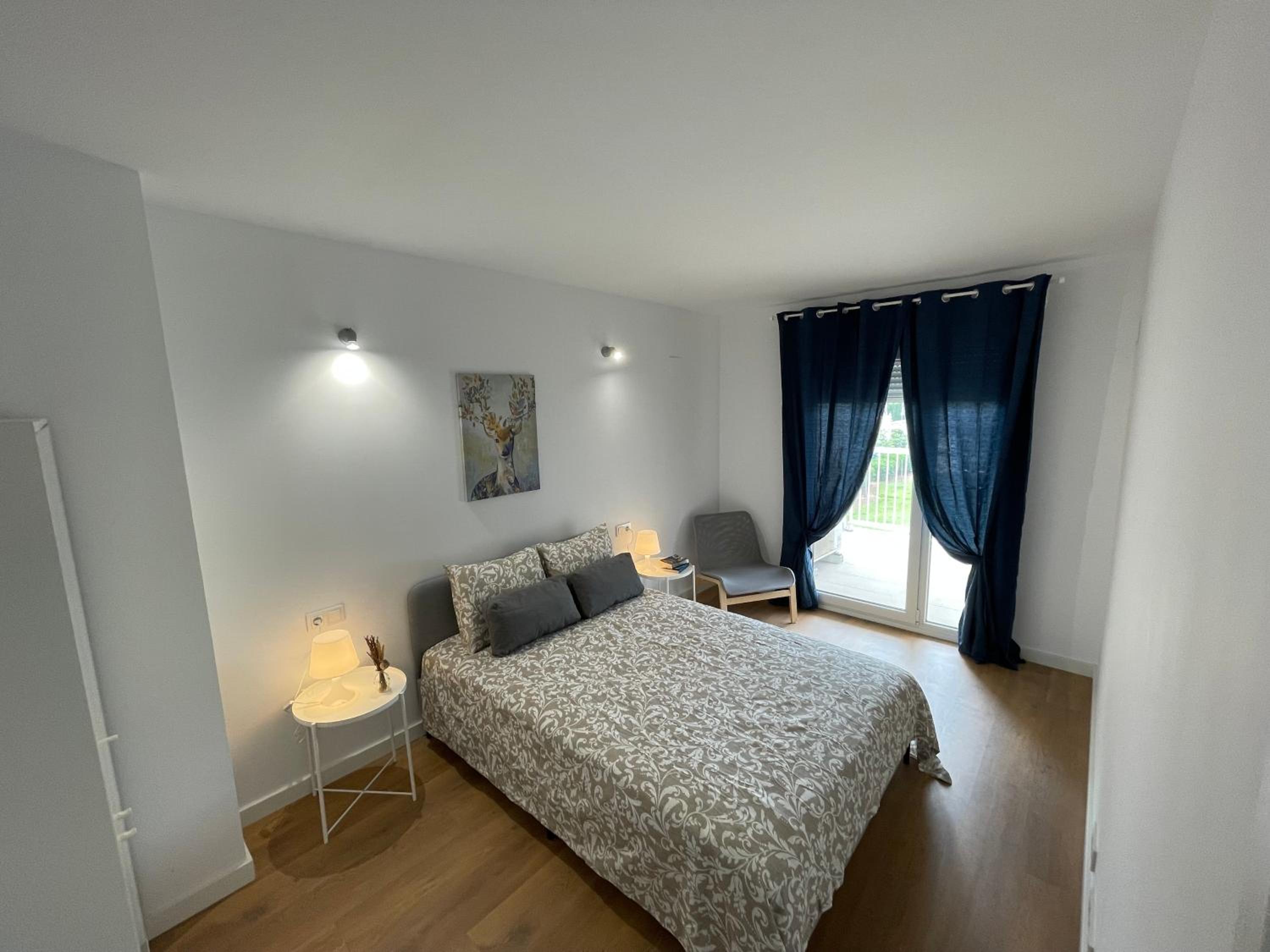 Apartamentos con terraza frente al mar by Color Flats