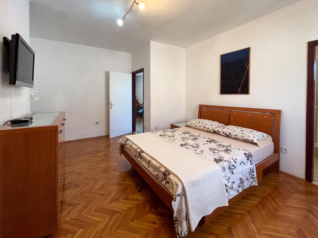 Apartmani Botica