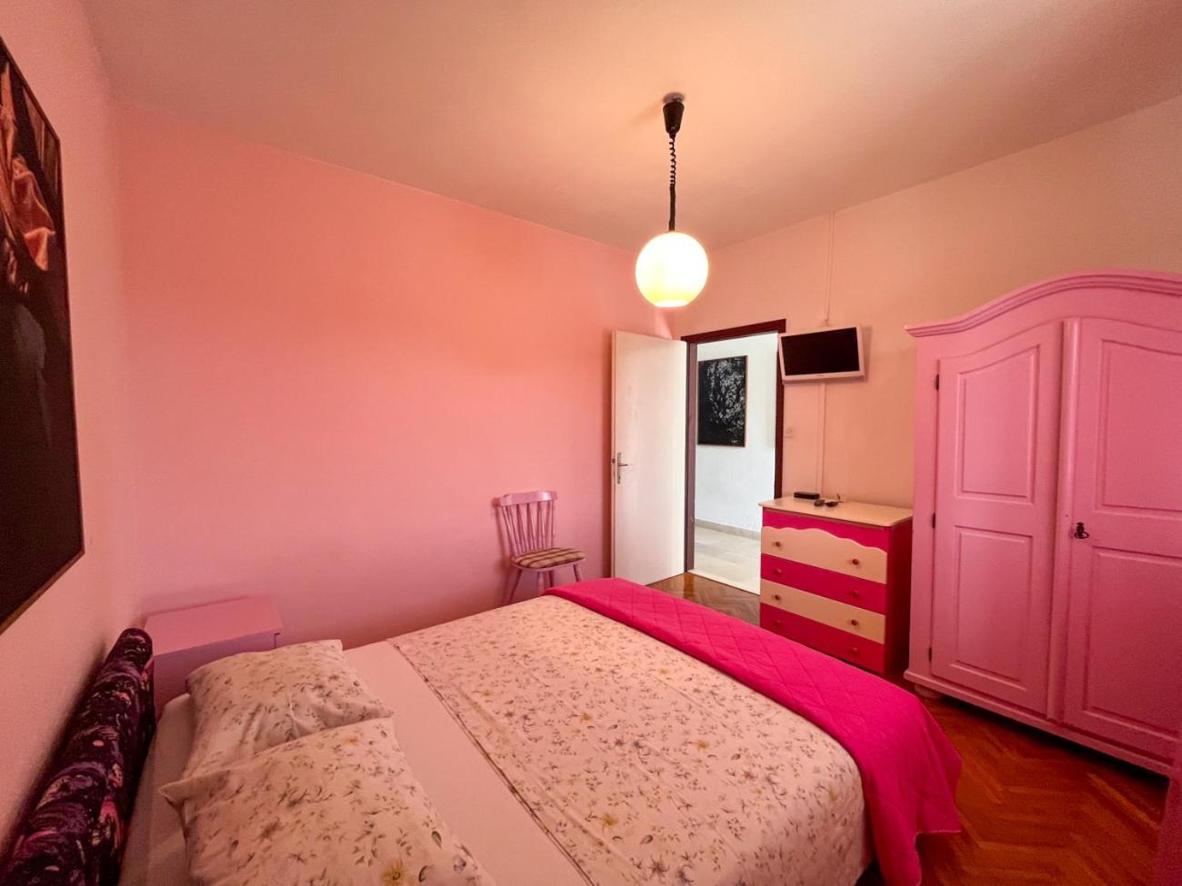 Apartmani Botica