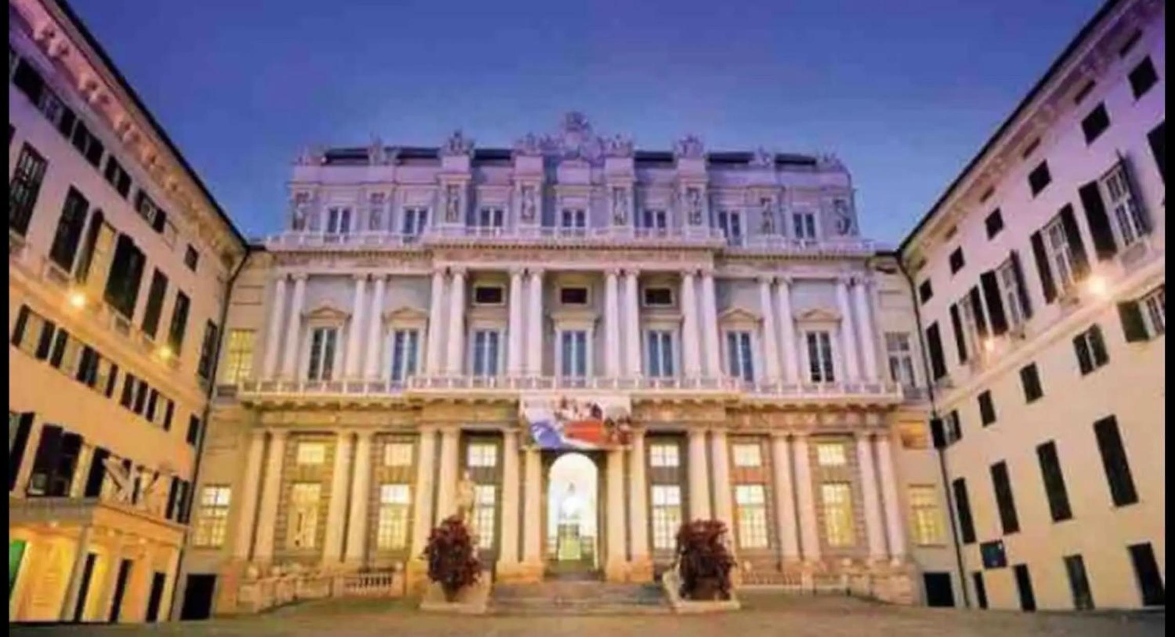 Stunning San Lorenzo 19 Apt - Rolli Palace - Free Private Parking Included!