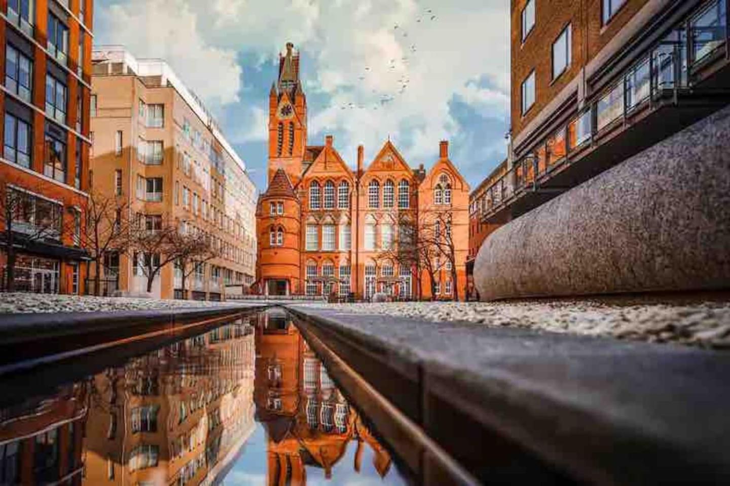 #Cloudstays Birmingham - City Getaway Luxury Townhouse Free Parking 2 Lakes