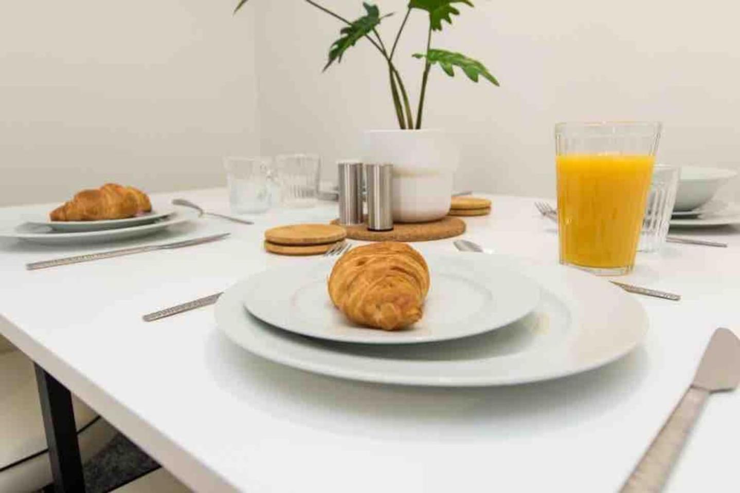 #Cloudstays Birmingham - City Getaway Luxury Townhouse Free Parking 2 Lakes, photo 32