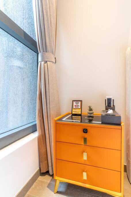 The Rixx Magnificent Apartment @D1/Netflix/bathtub