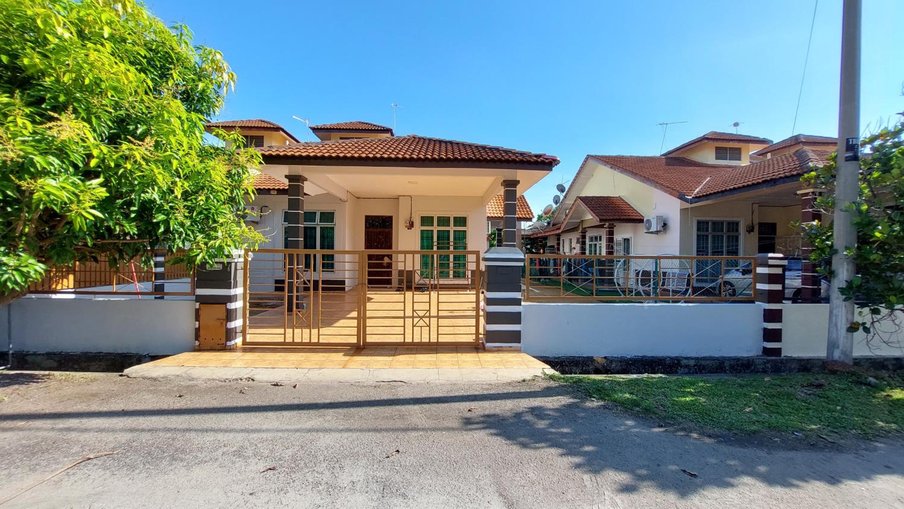 Teratak Azhan Homestay photo 4