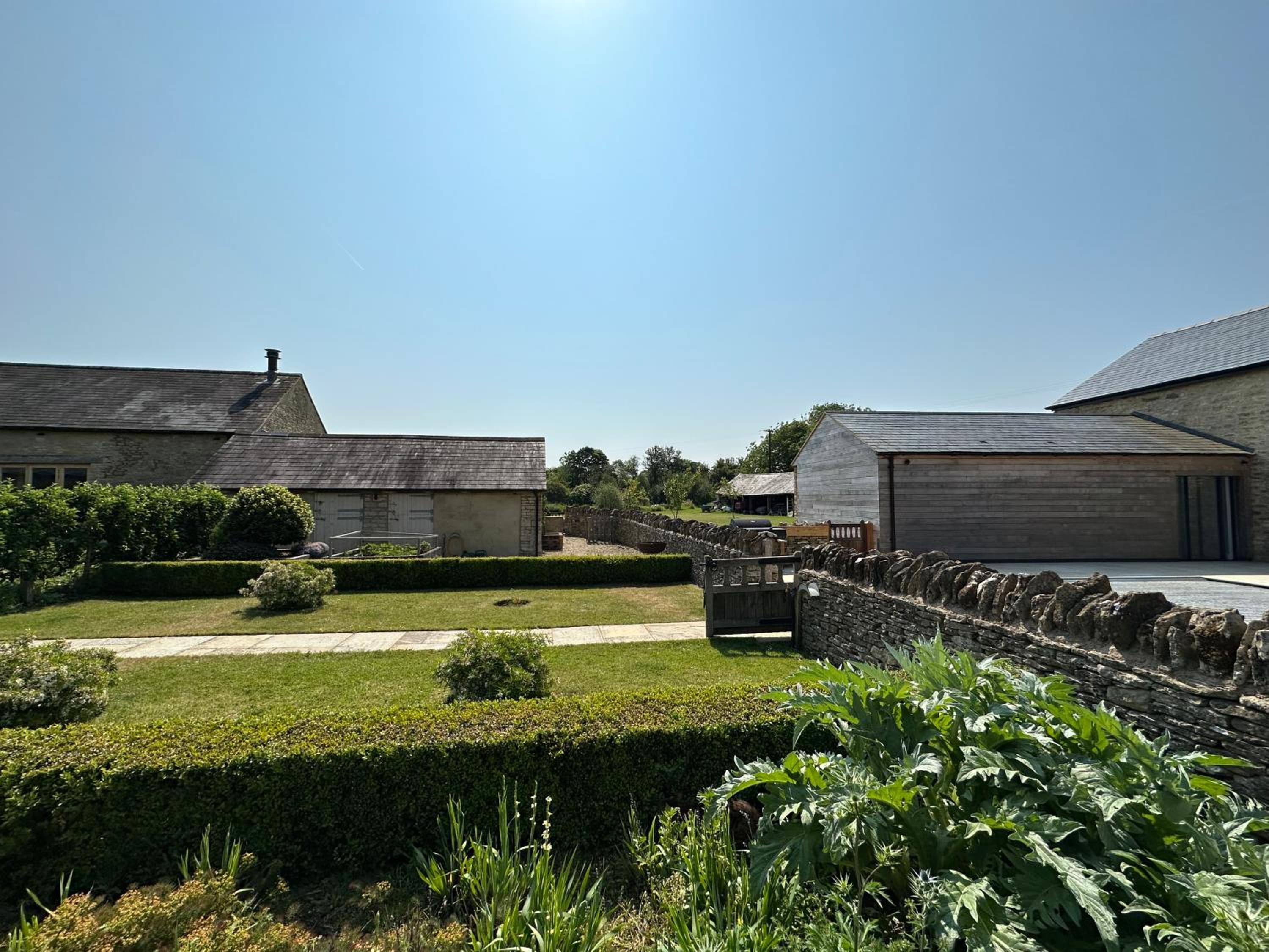 Photo 23