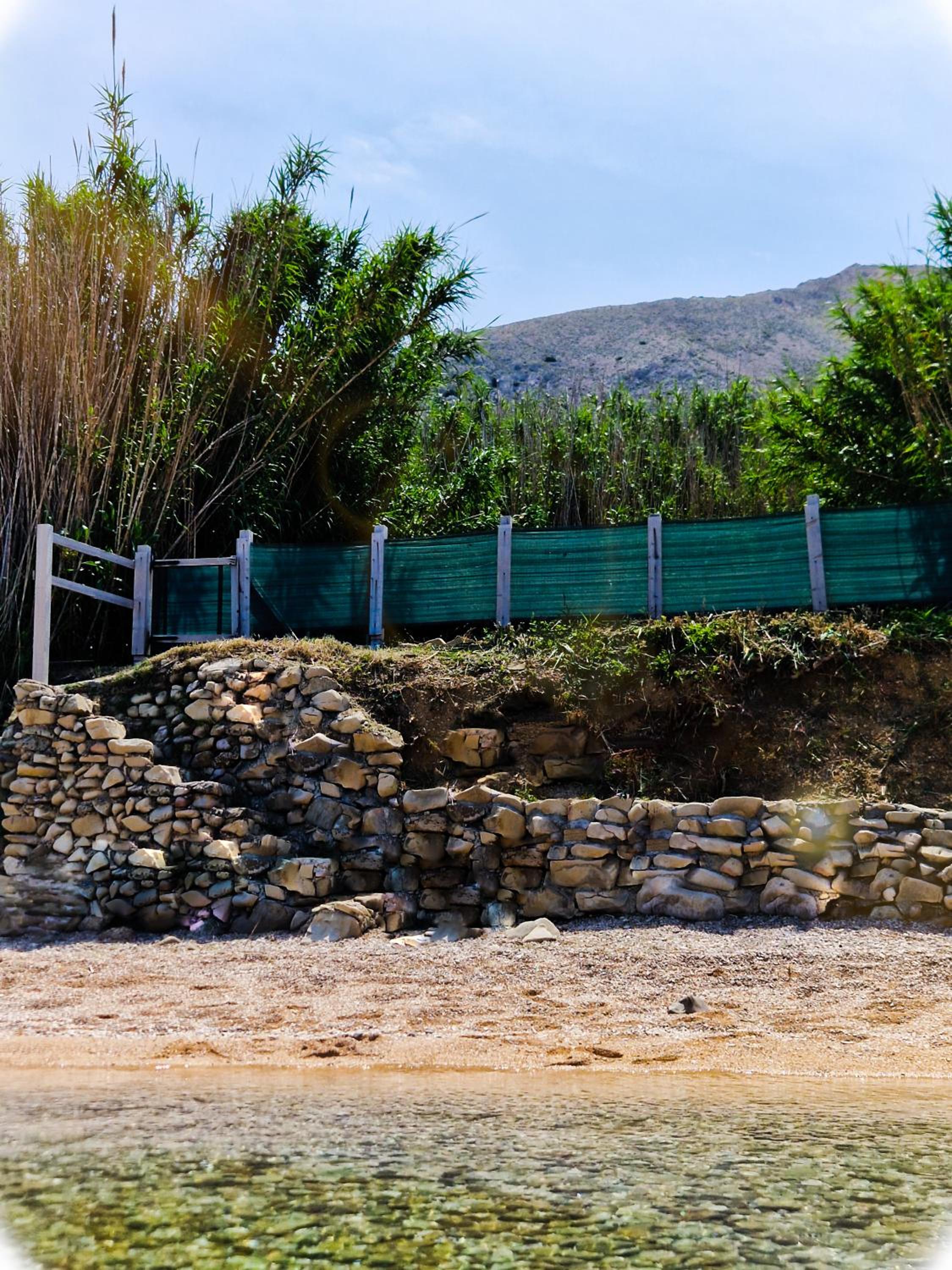 Mila's pet friendly holiday house with private beach place and sunbeds included view 3
