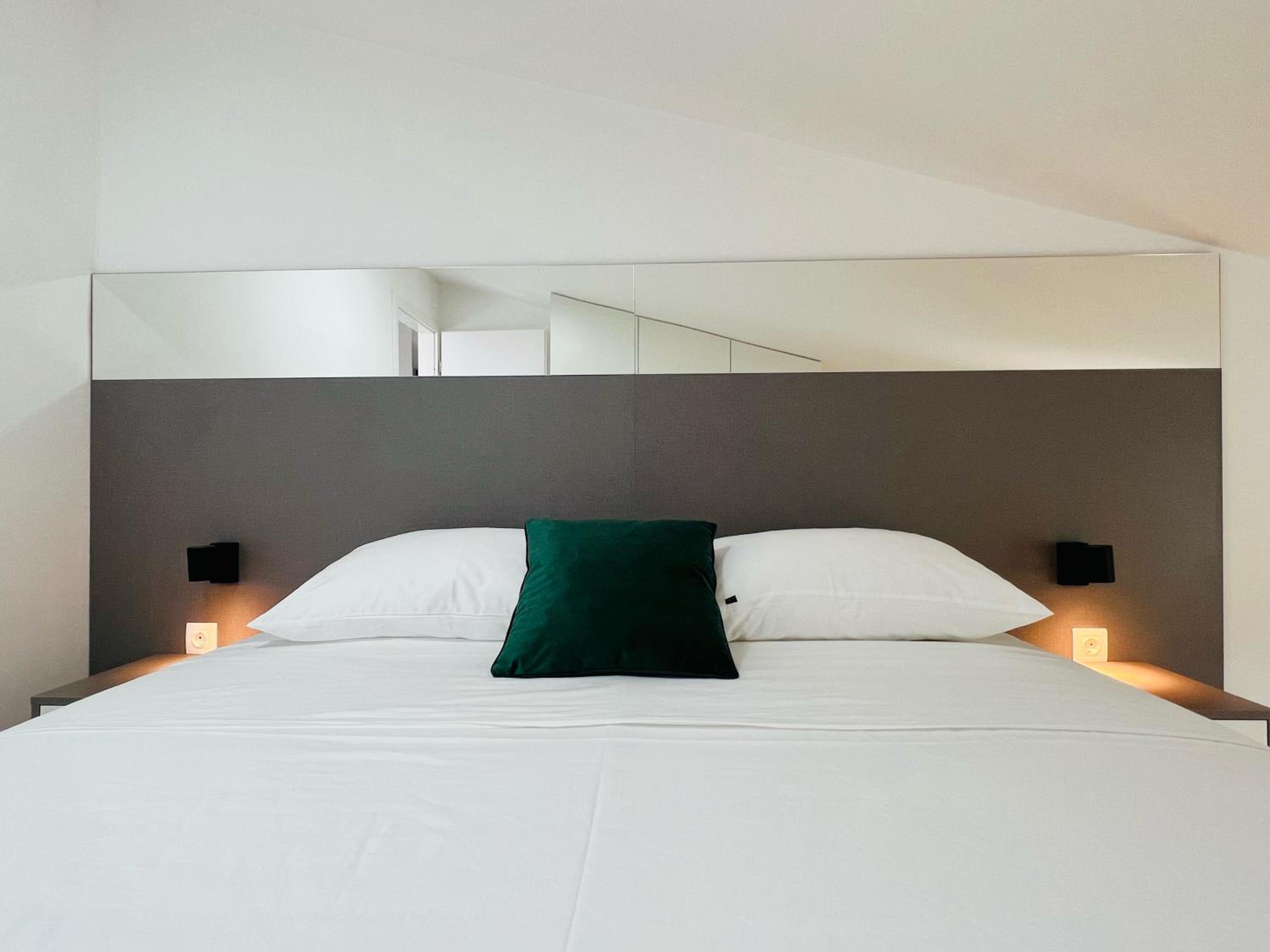 Apartmani AViS