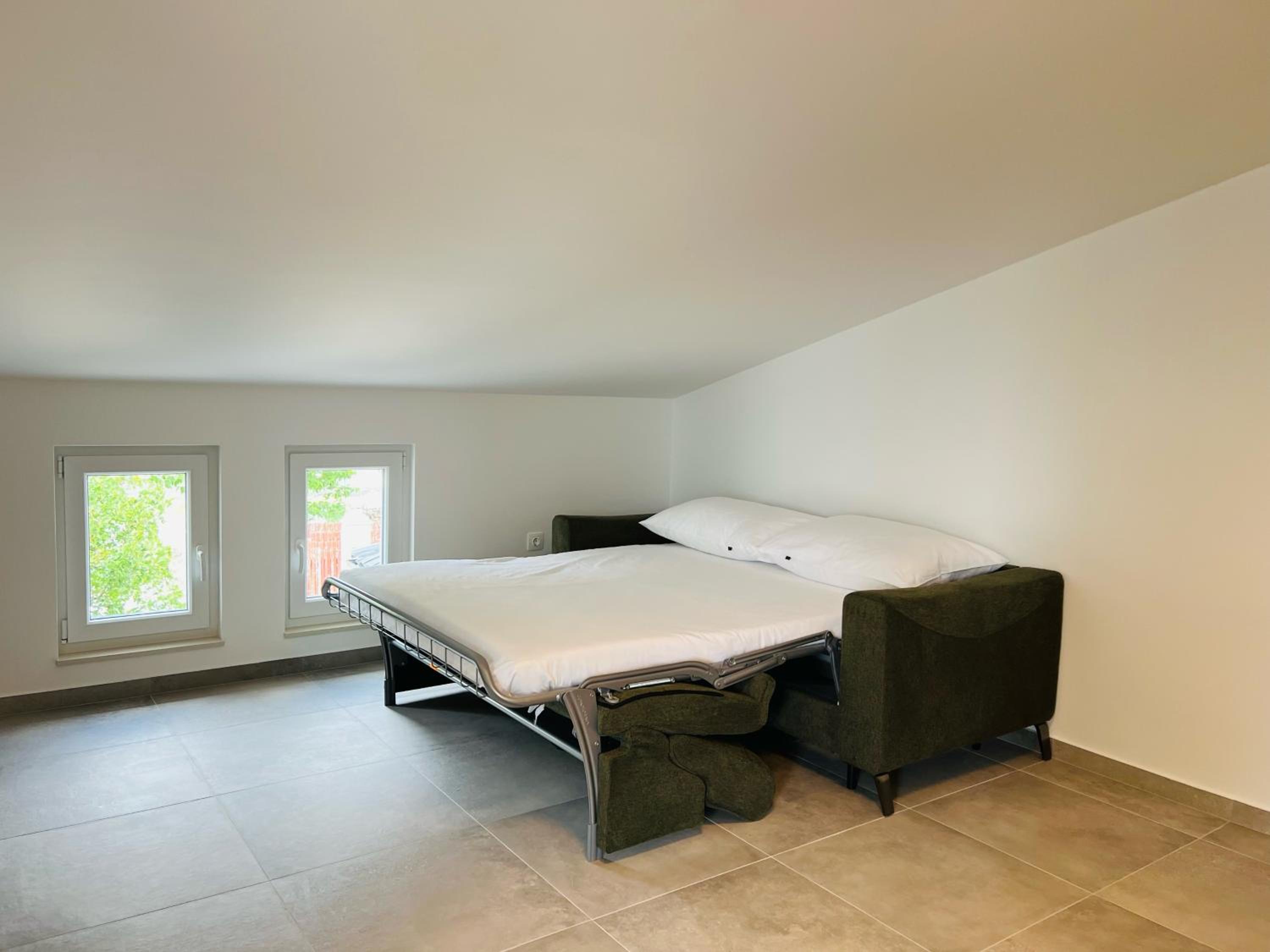 Apartmani AViS
