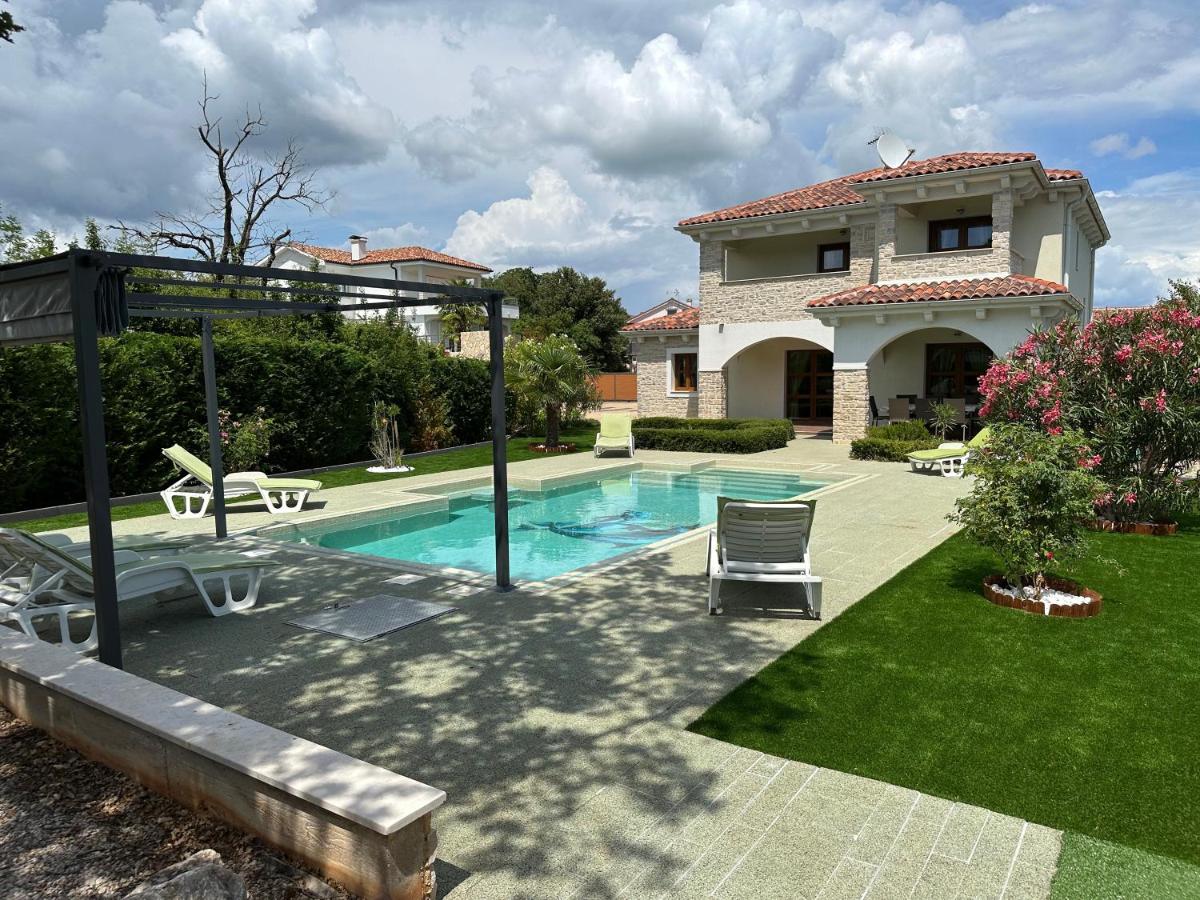 Villa Anna view 3