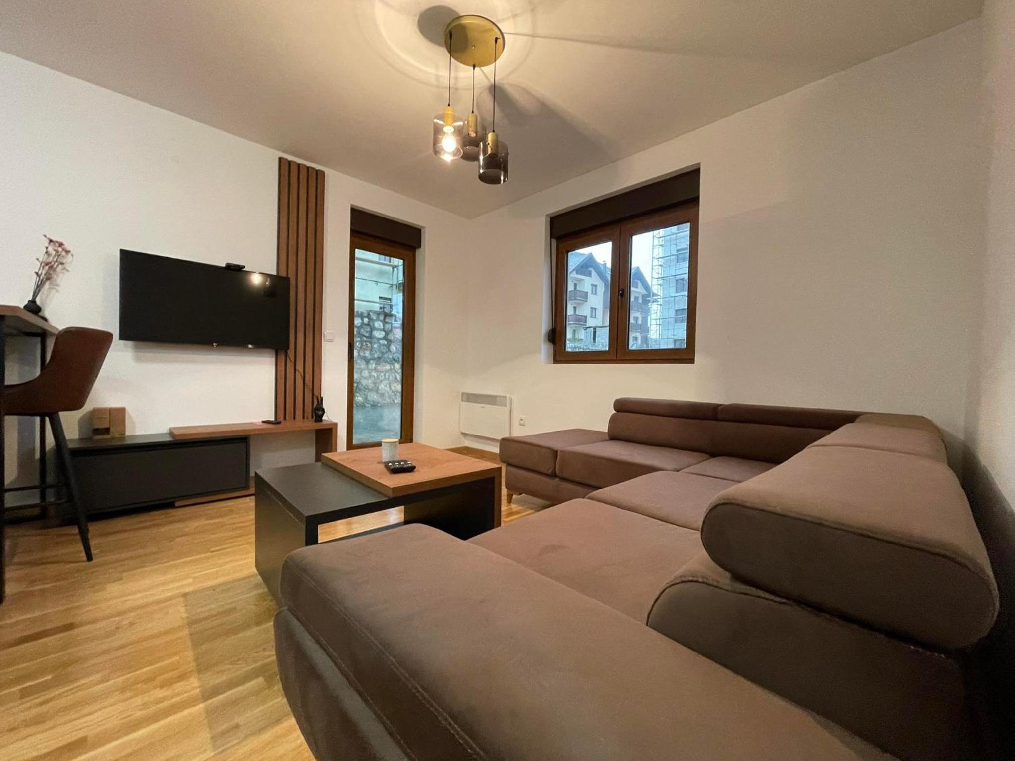 LUX Apartman Bojović