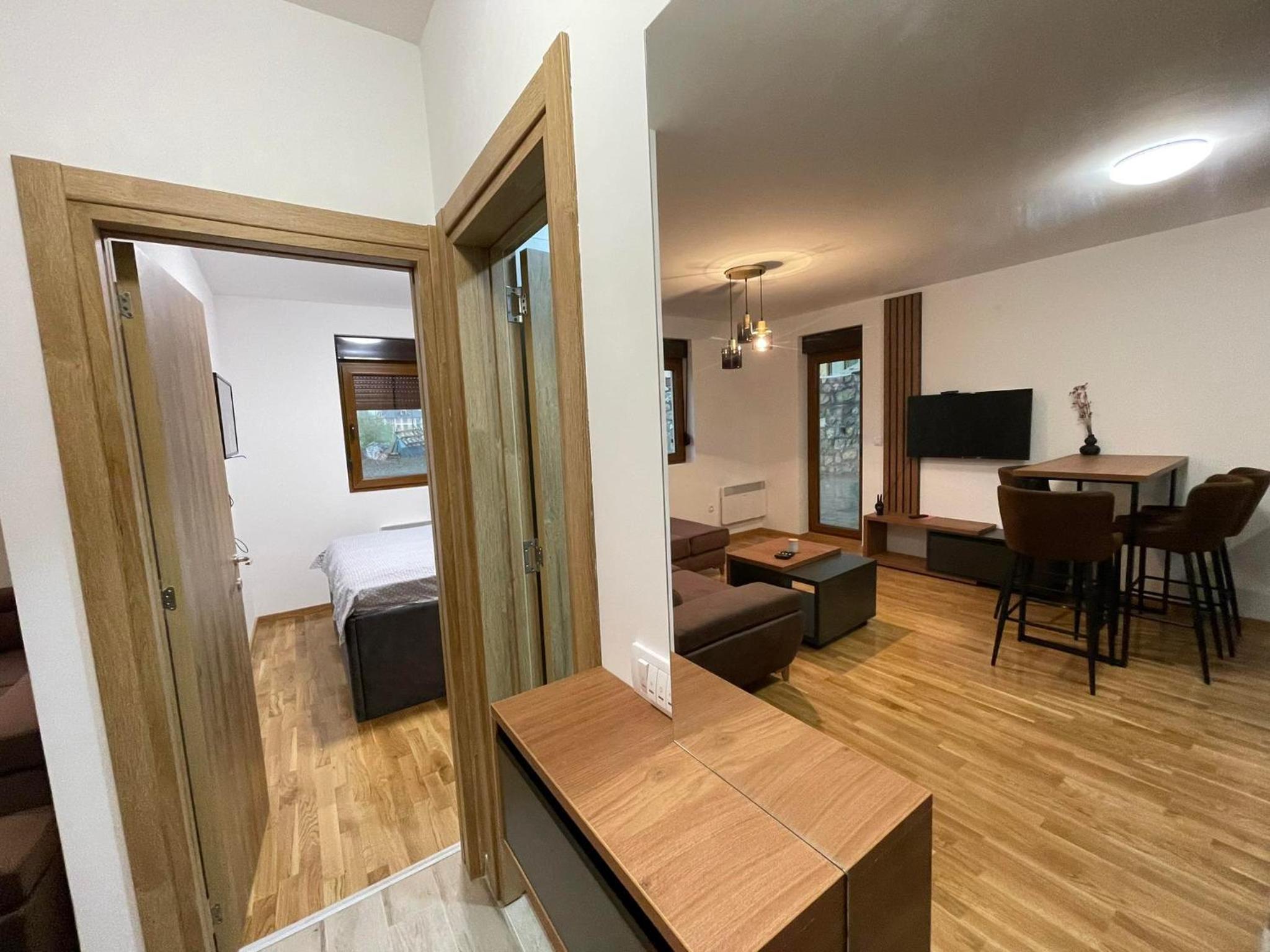 LUX Apartman Bojović