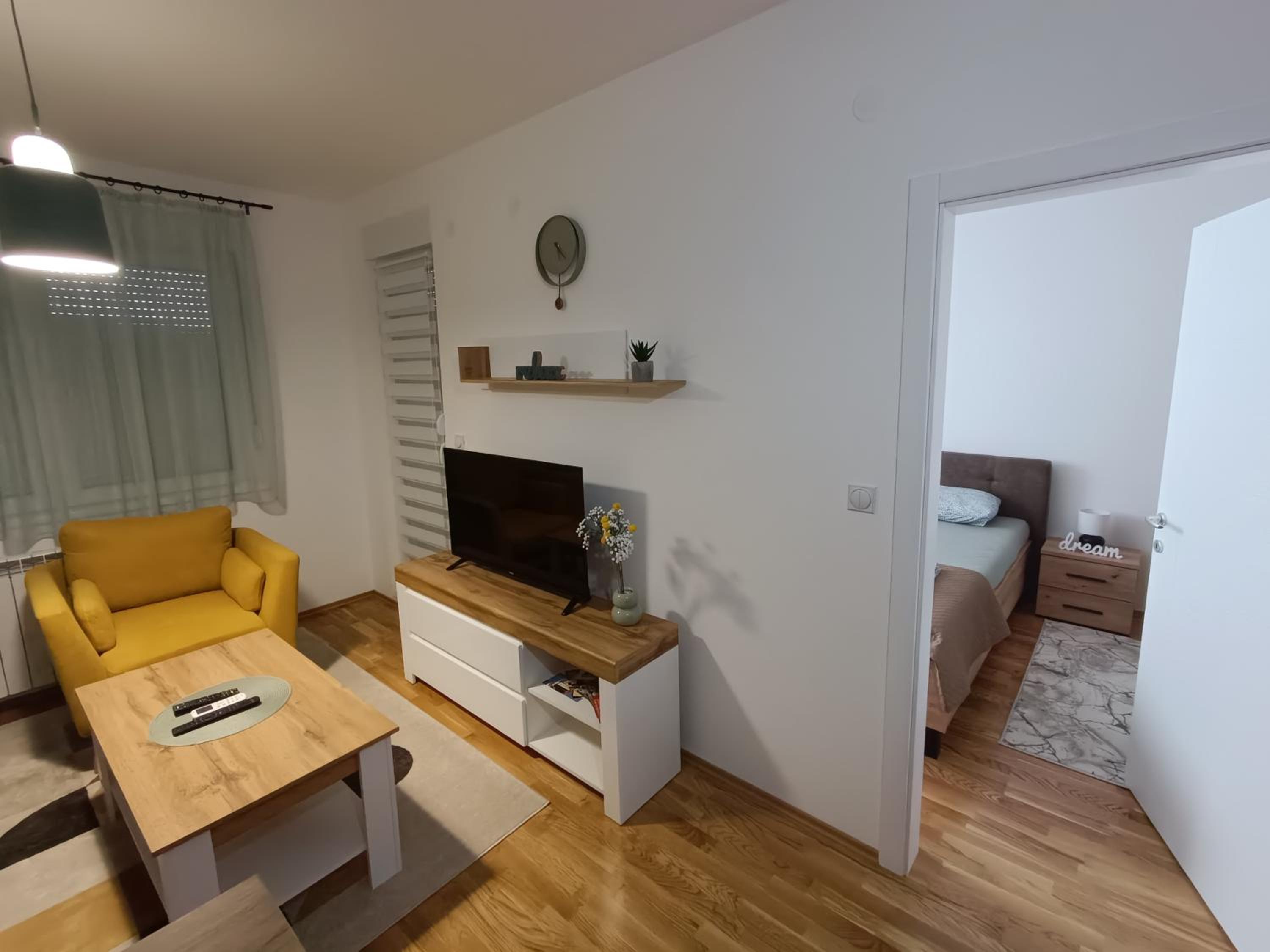 Apartment Eight - Pirot view 4