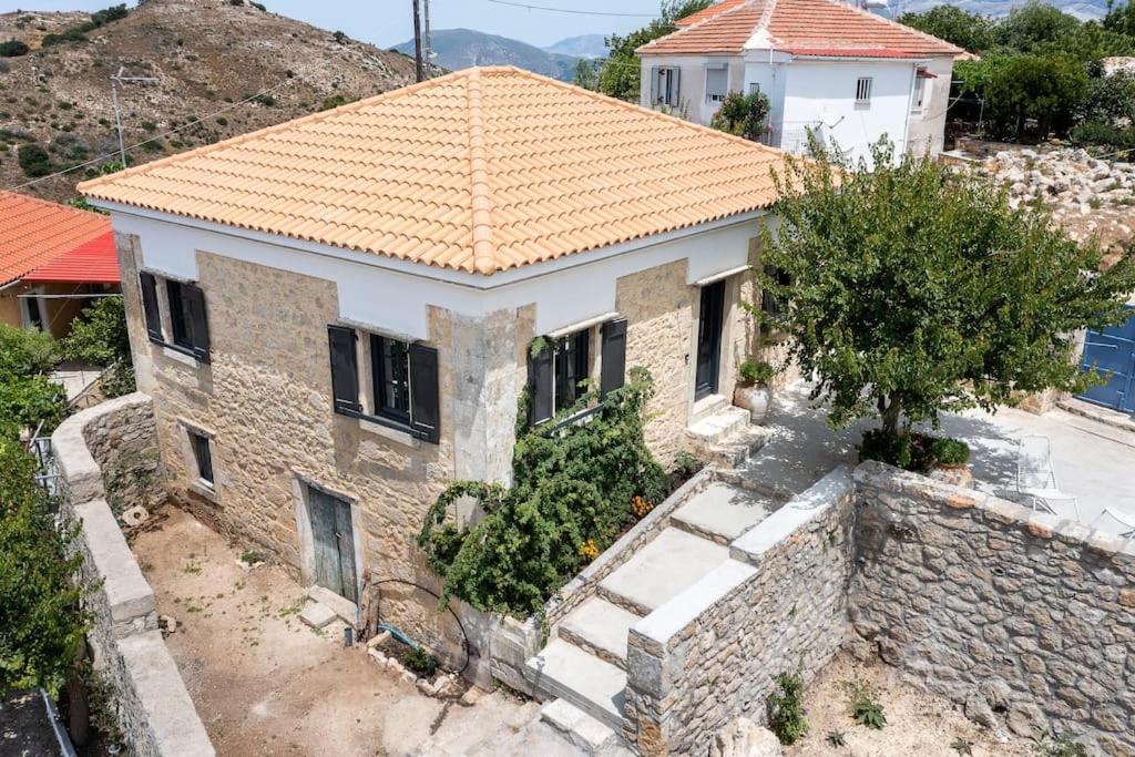 Villa Aiolia