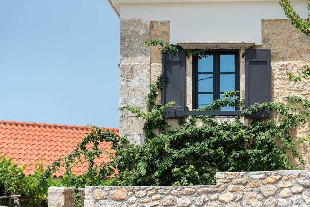 Villa Aiolia
