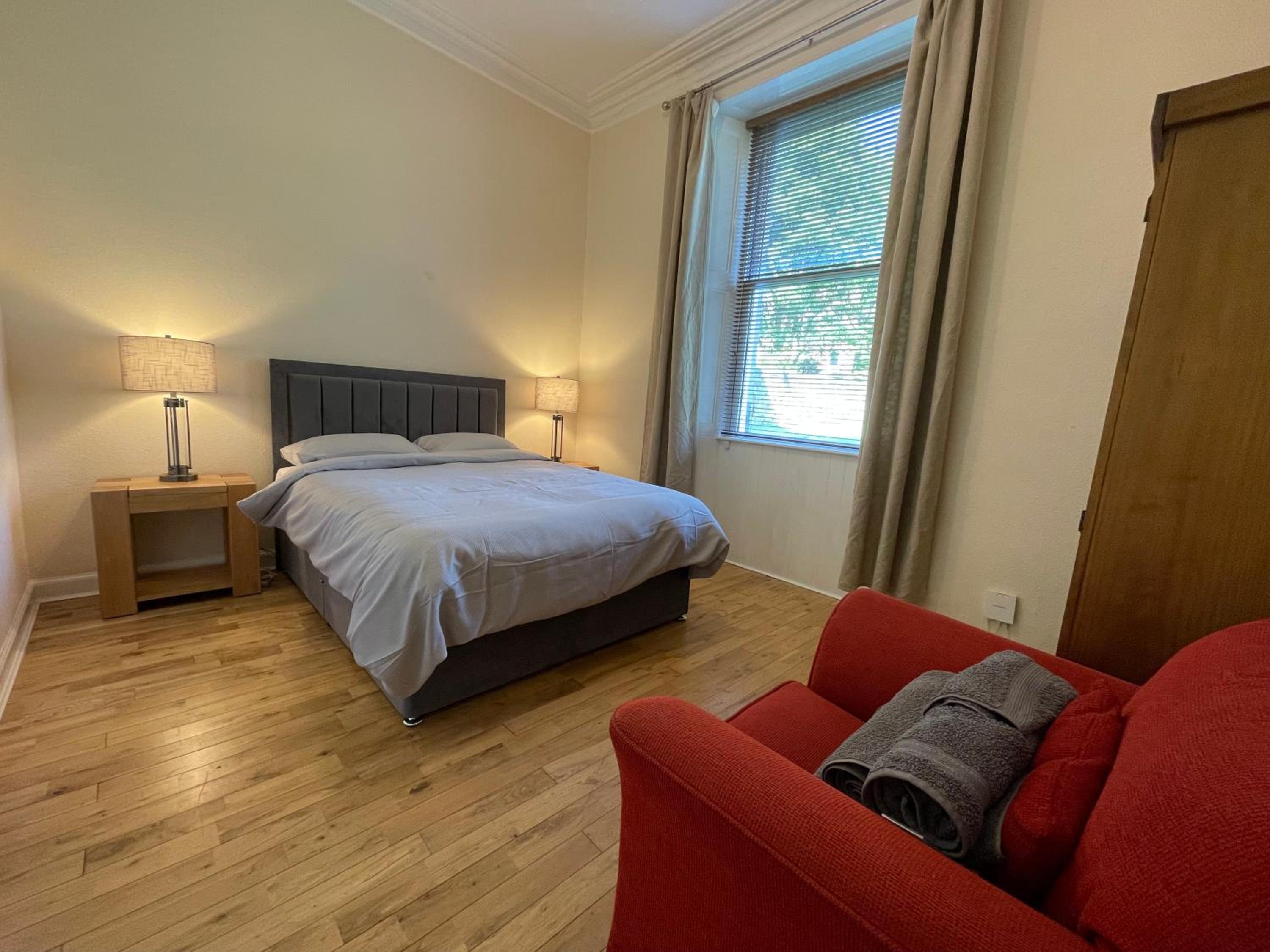 Oxford Apartment