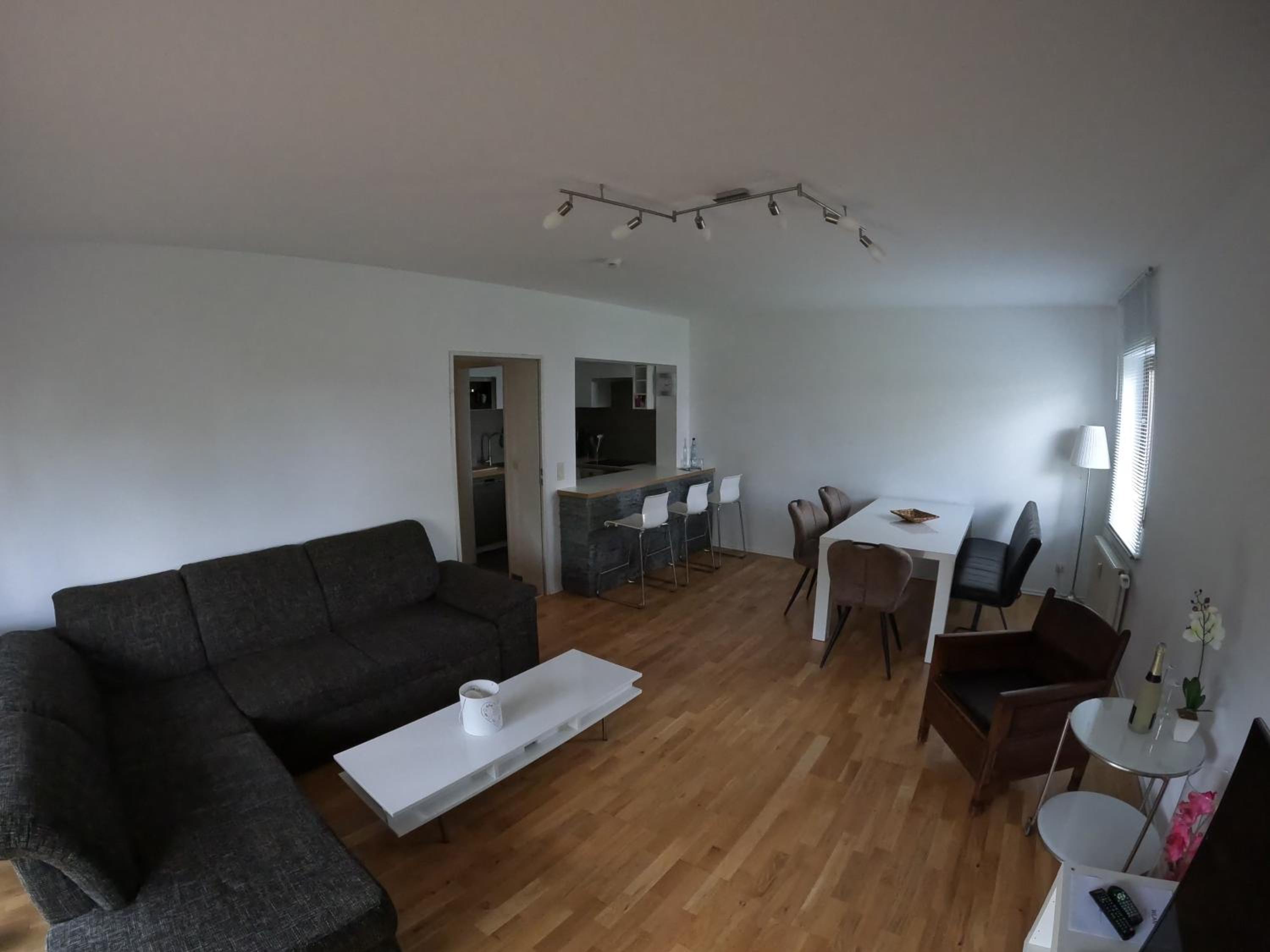 Moderne 3 Zi Ferienwohnung