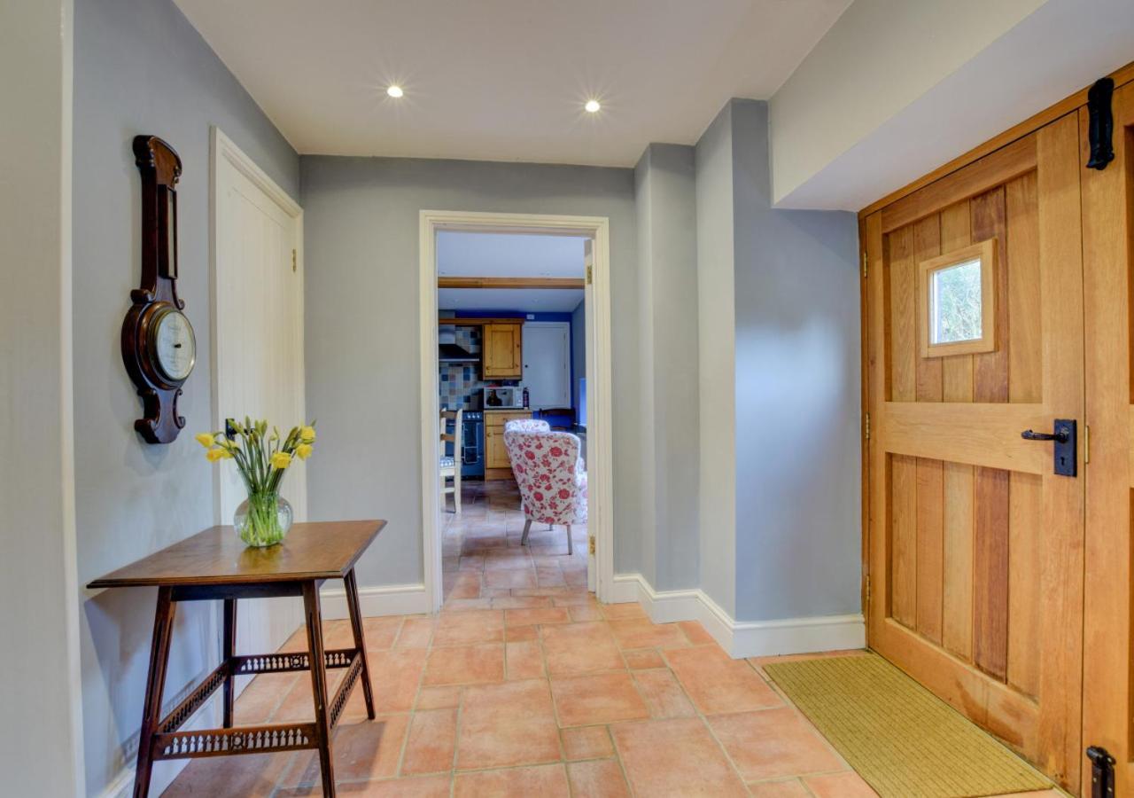 2 Bed in Charminster oc-wy408