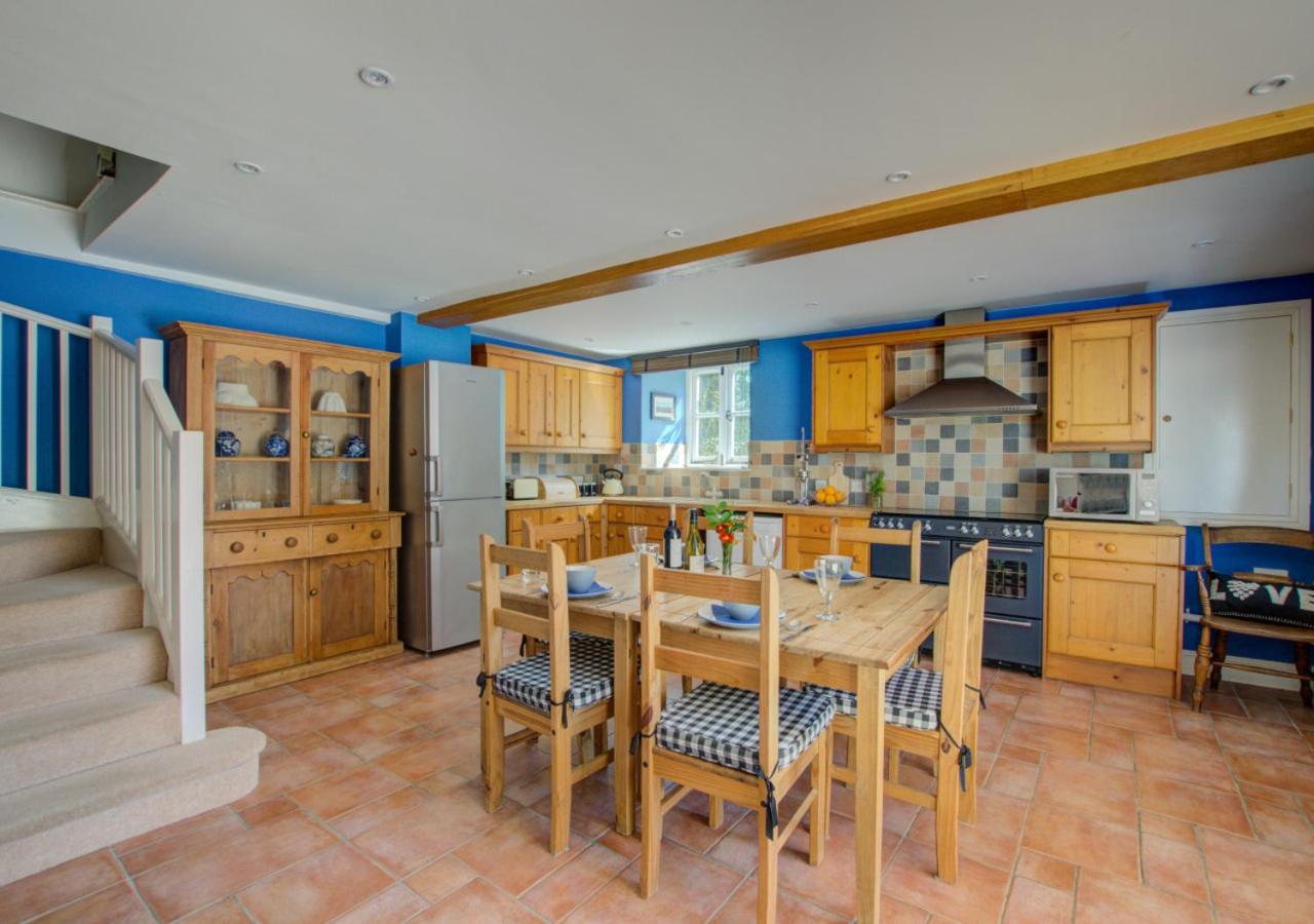 2 Bed in Charminster oc-wy408