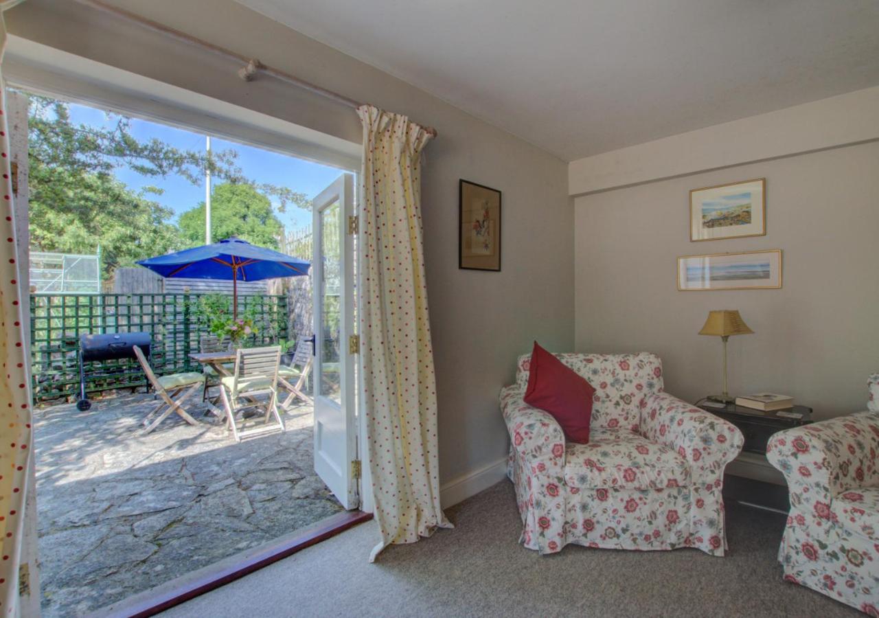 2 Bed in Charminster oc-wy408