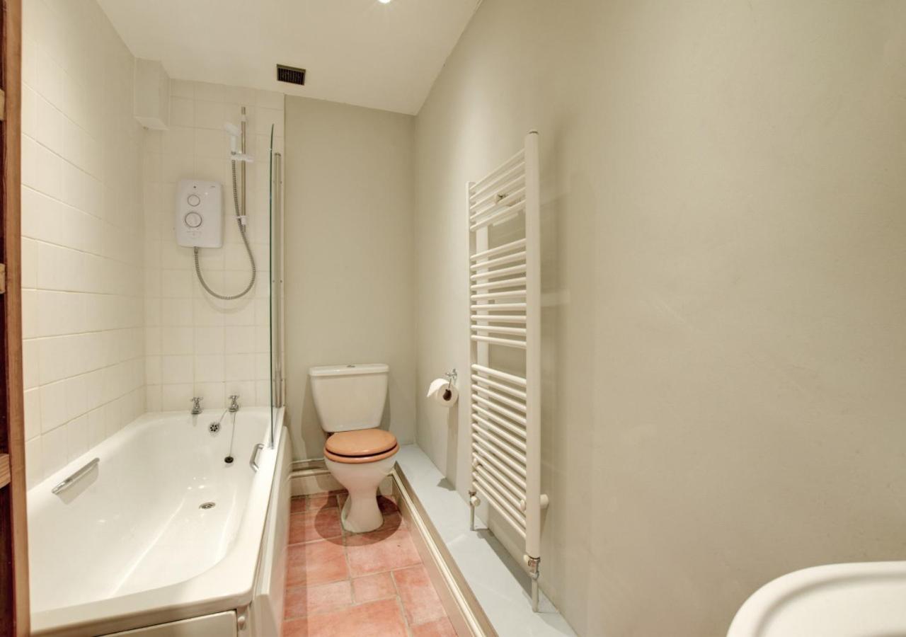 2 Bed in Charminster oc-wy408, photo 20