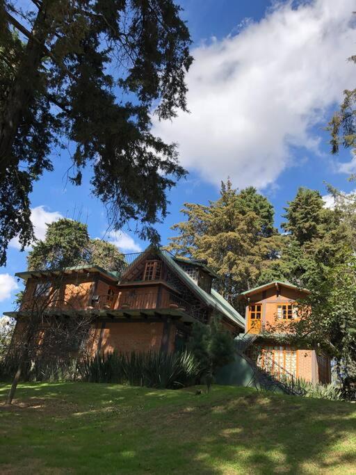 La casa de los volcanes / Volcano House view 2