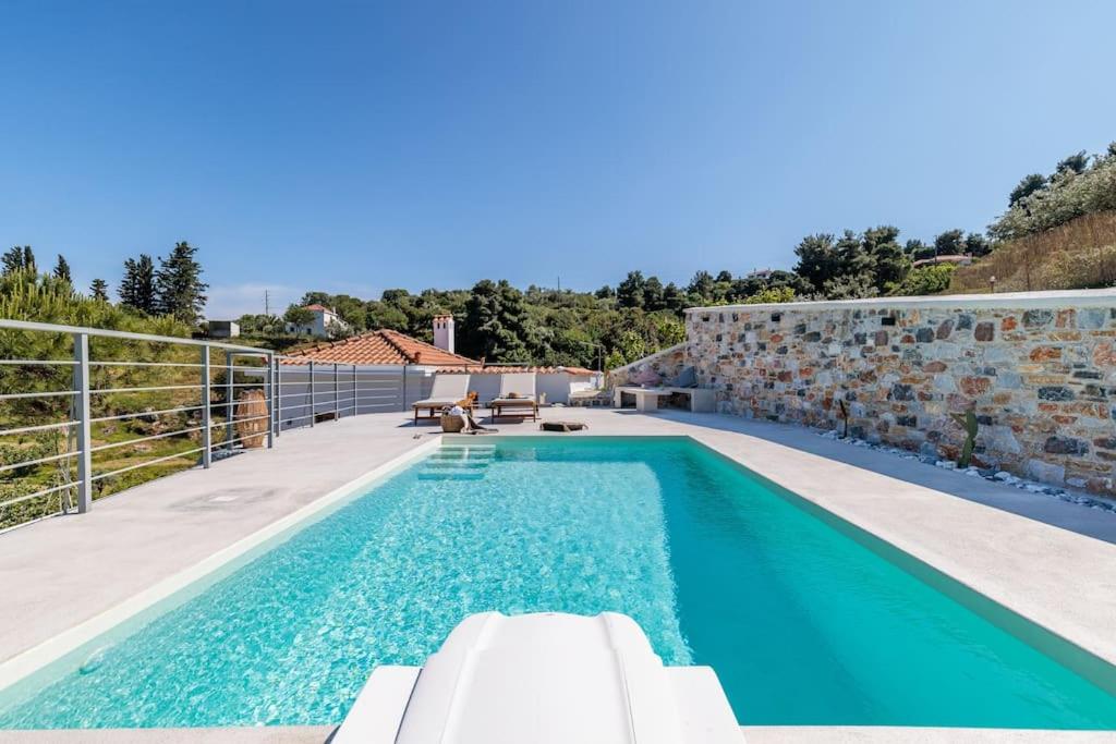 Villa Koukounaria