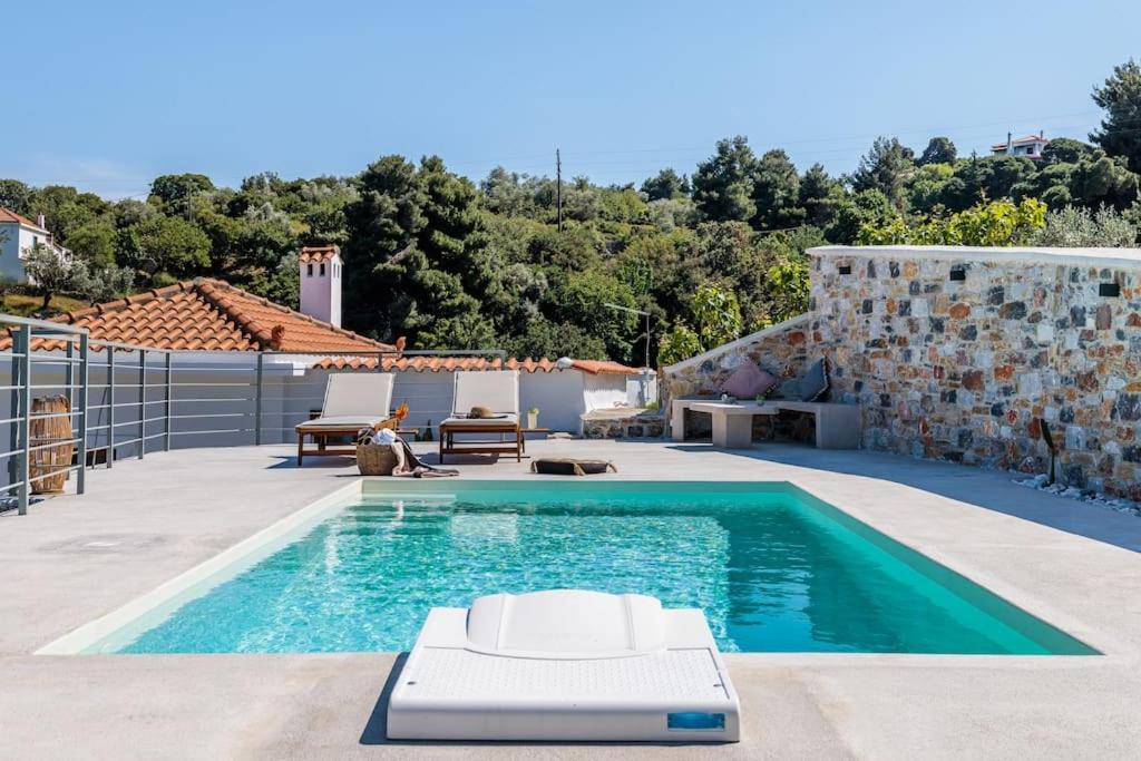 Villa Koukounaria