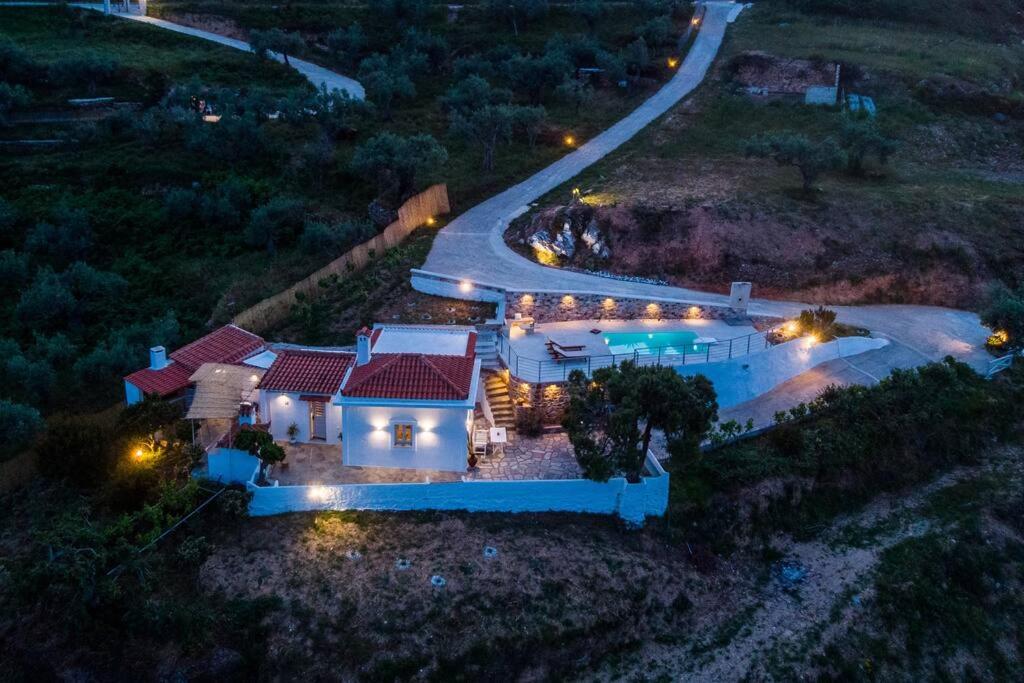 Villa Koukounaria