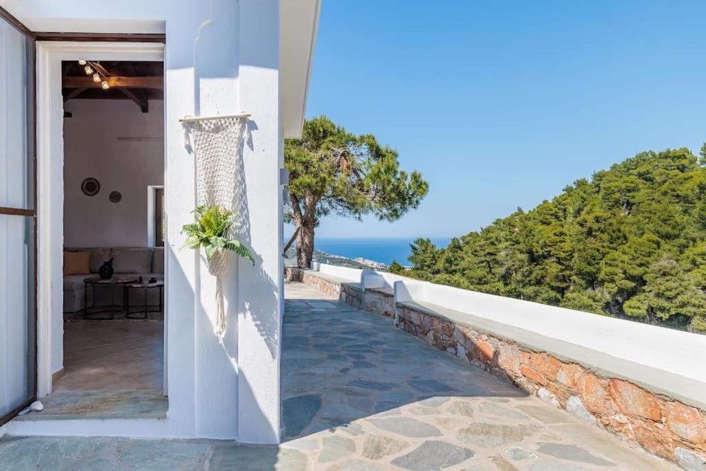 Villa Koukounaria