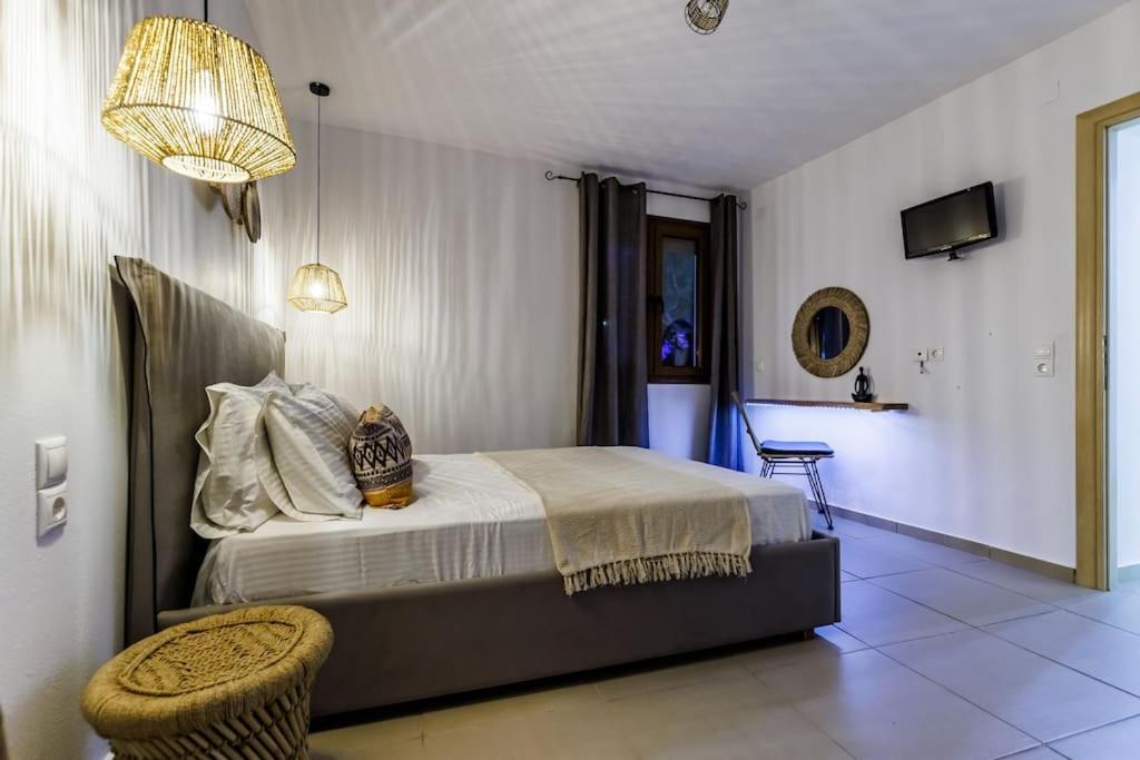 Villa Koukounaria