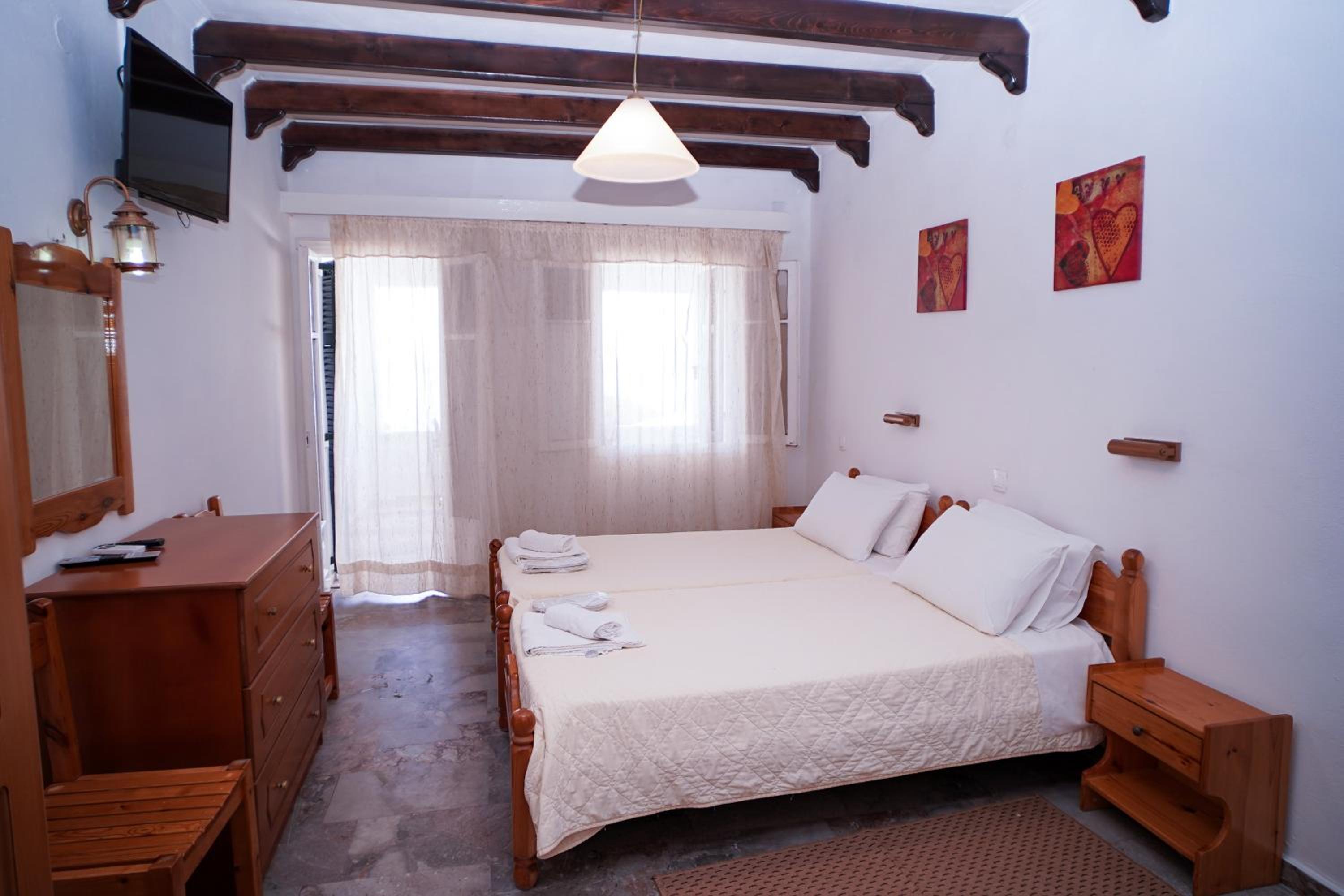 Kostas Beach Apartments view 4