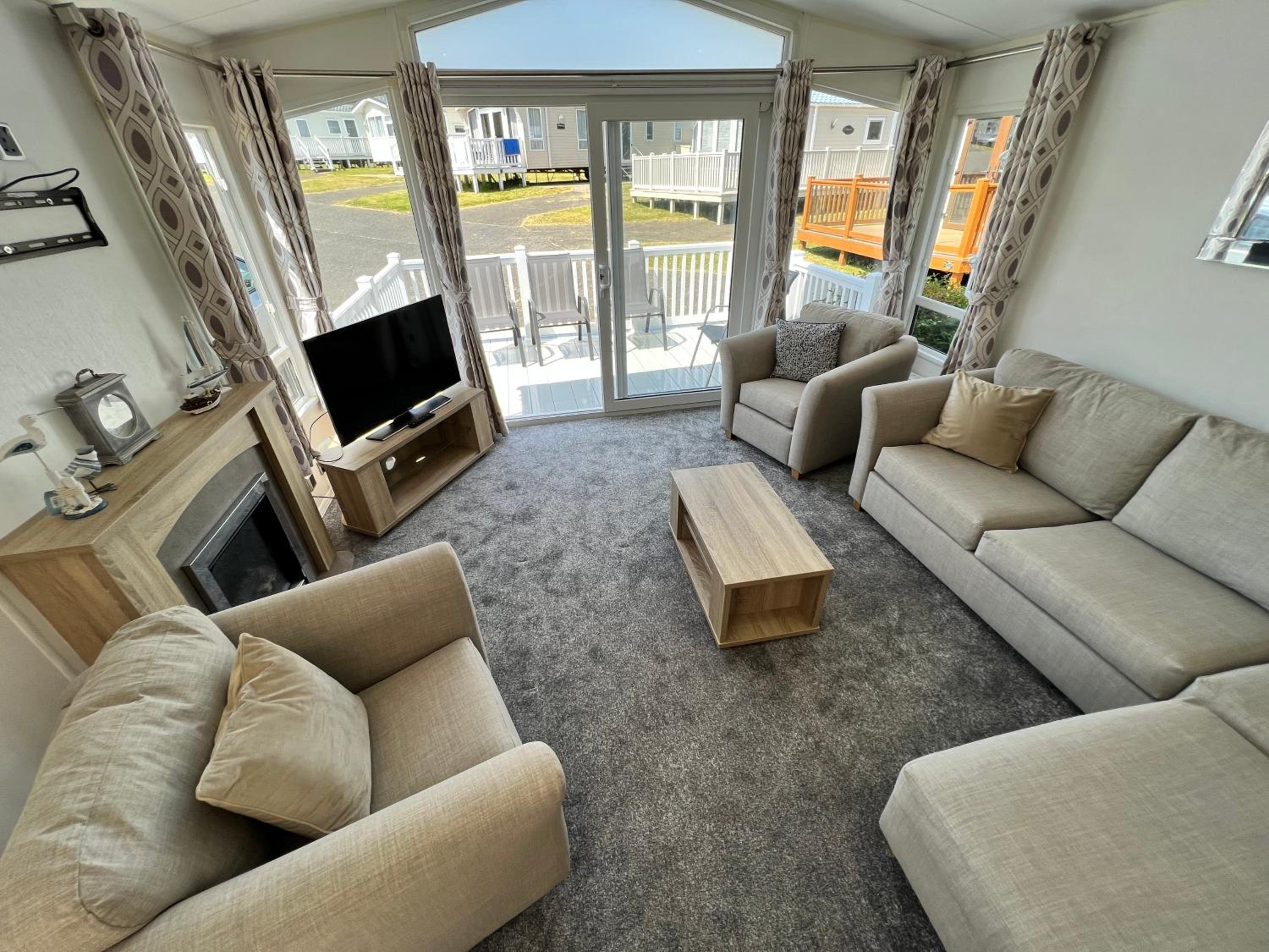 3 Bedroom Caravan LG34, Lower Hyde, Shanklin view 2