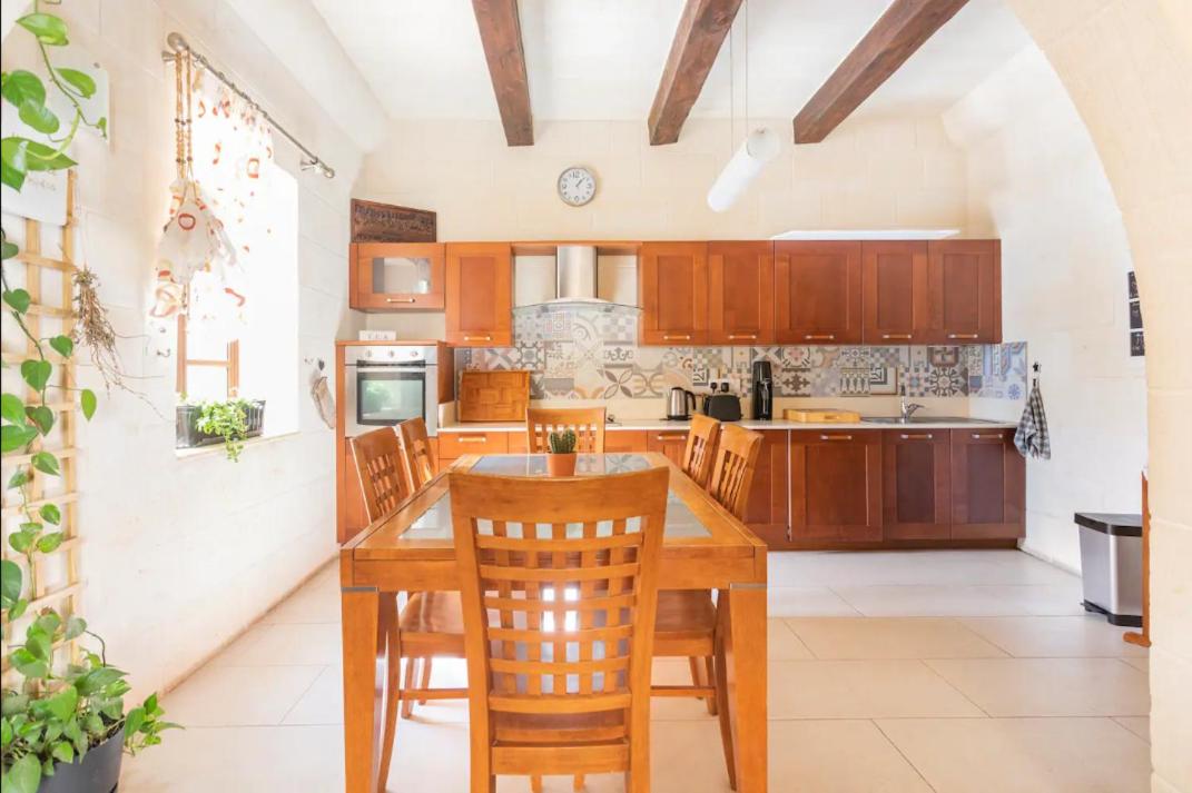 Inzolia - Peaceful Villa with Pool view 2