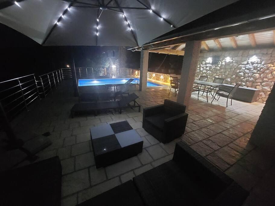 Orange Tree House view 5