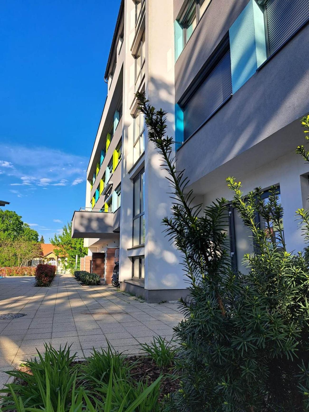 Levander Apartman
