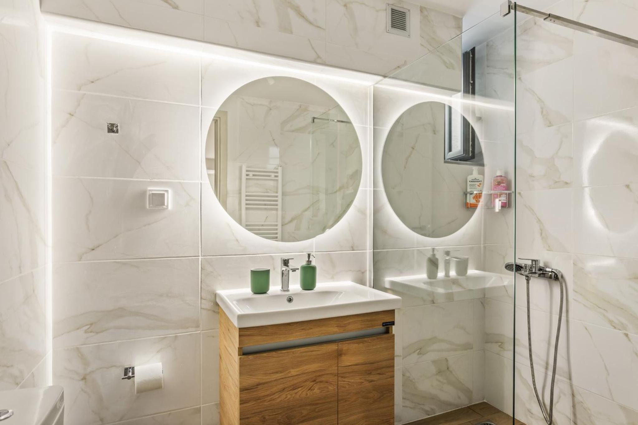 Elia Suite