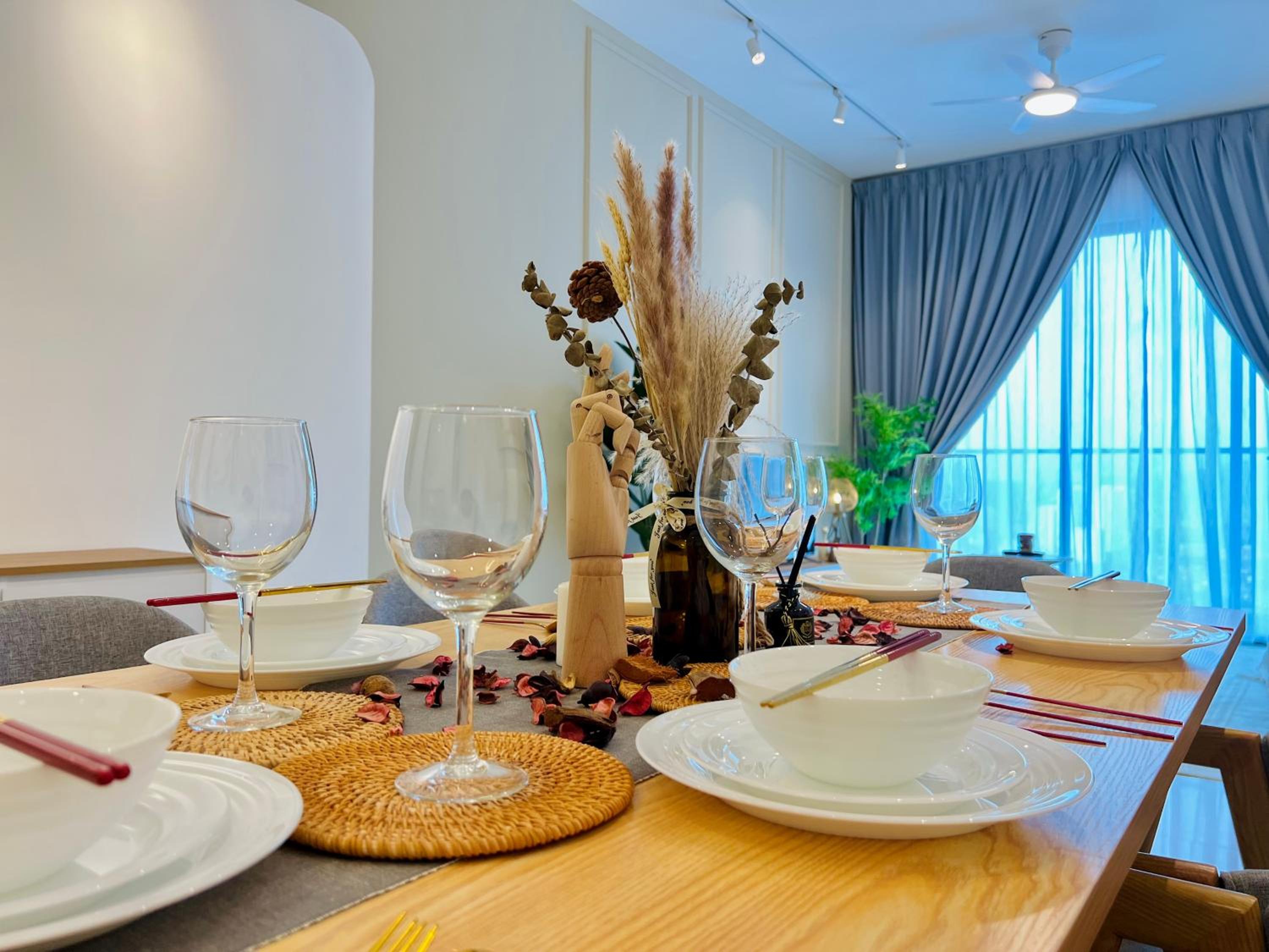 Premium Residence For Family at Aeon / Sunway Velocity / MRT / LRT