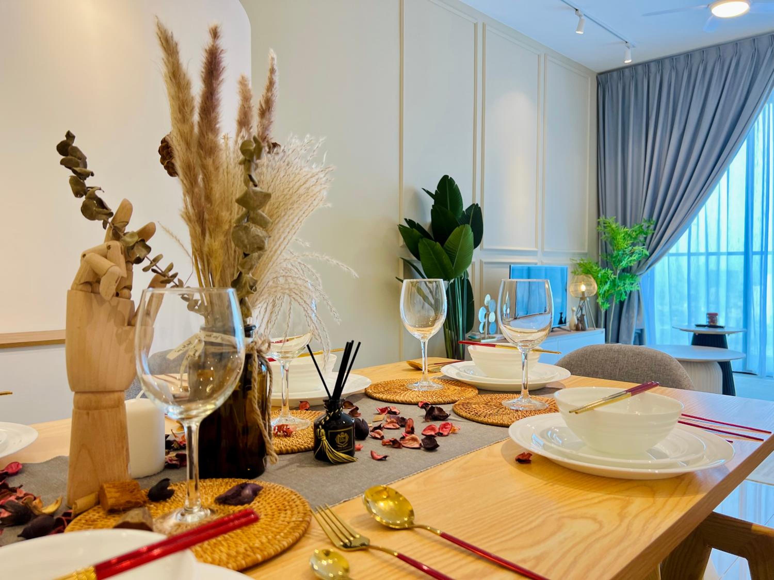 Premium Residence For Family at Aeon / Sunway Velocity / MRT / LRT