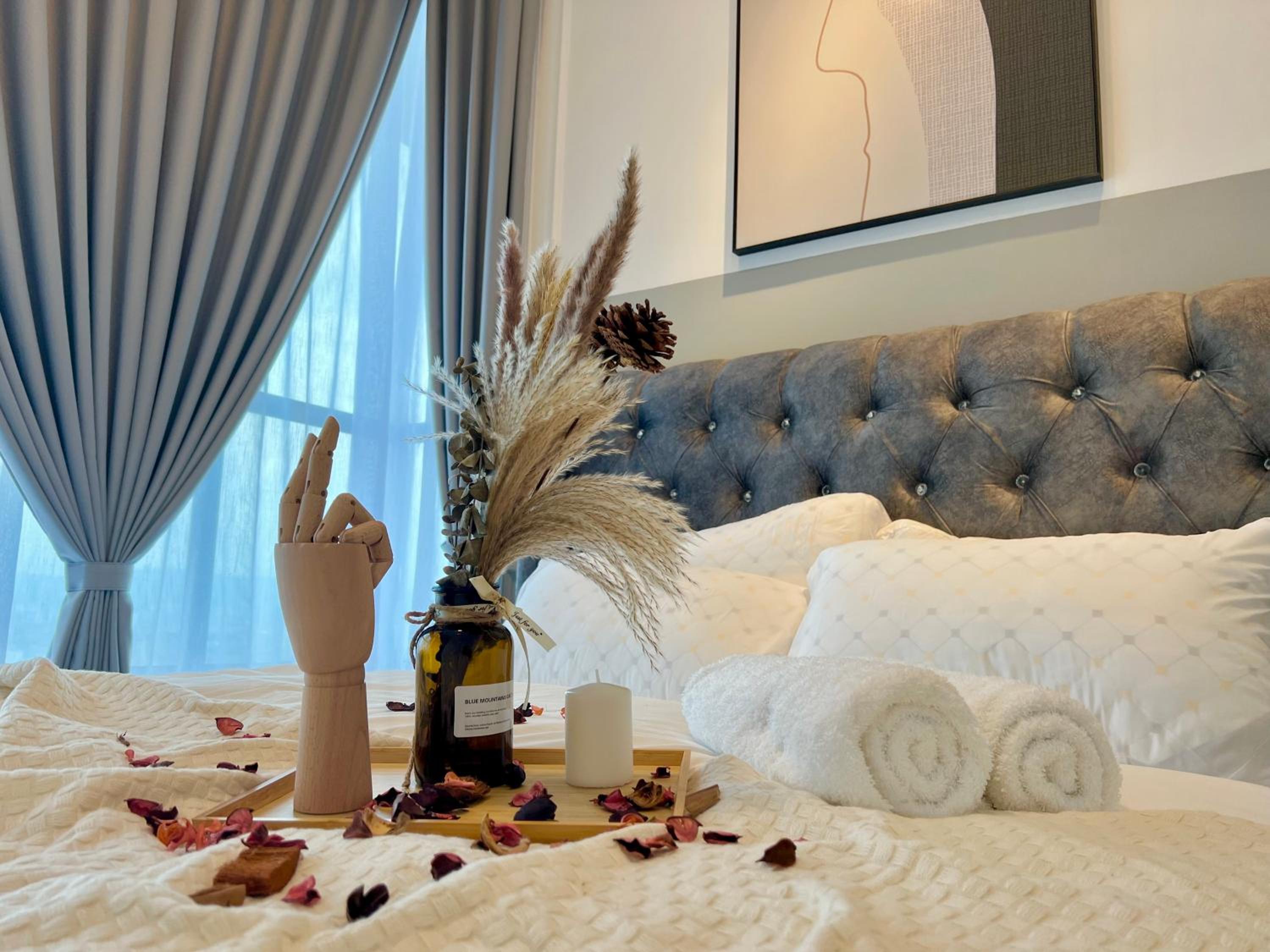 Premium Residence For Family at Aeon / Sunway Velocity / MRT / LRT
