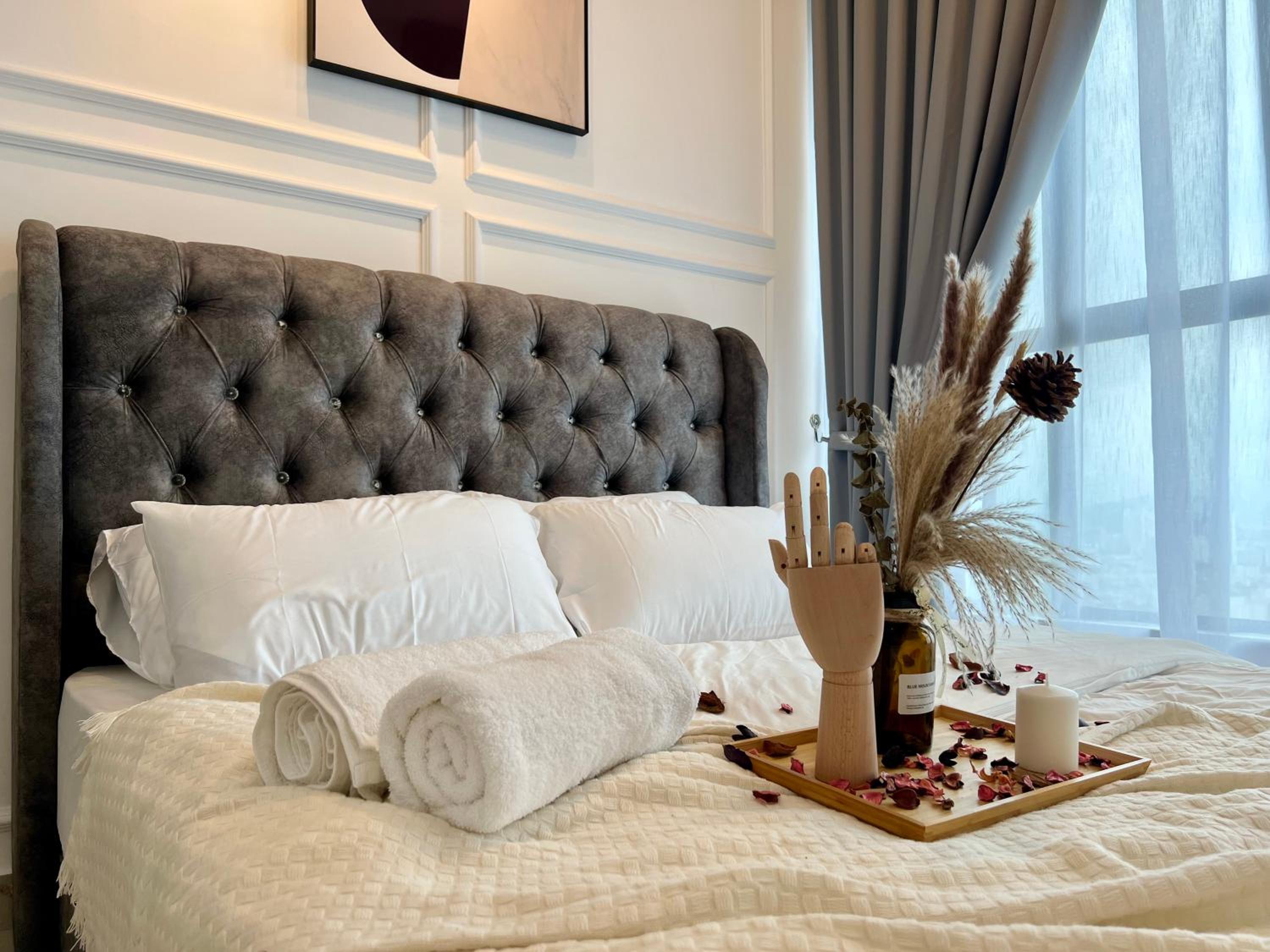 Premium Residence For Family at Aeon / Sunway Velocity / MRT / LRT