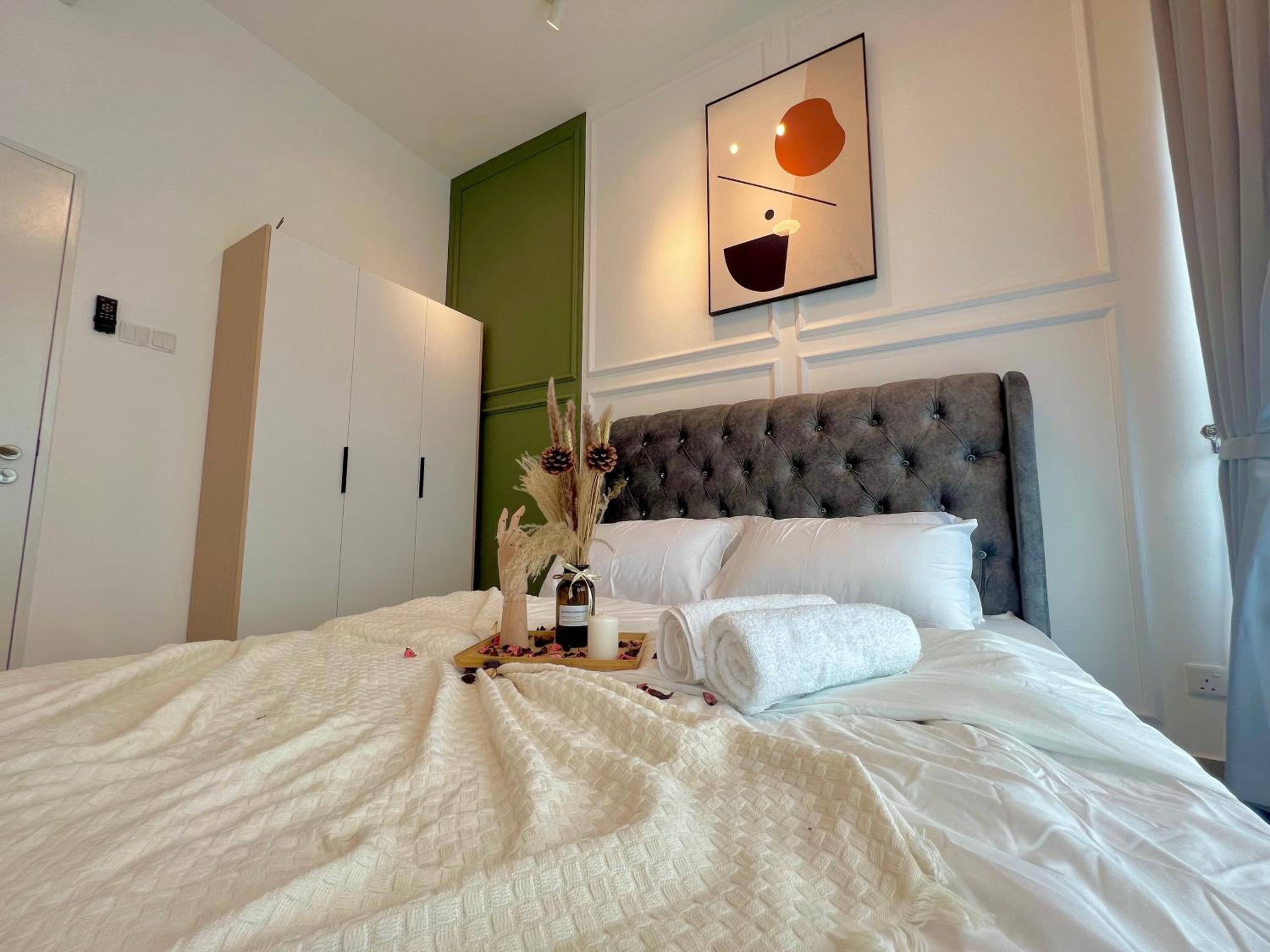 Premium Residence For Family at Aeon / Sunway Velocity / MRT / LRT
