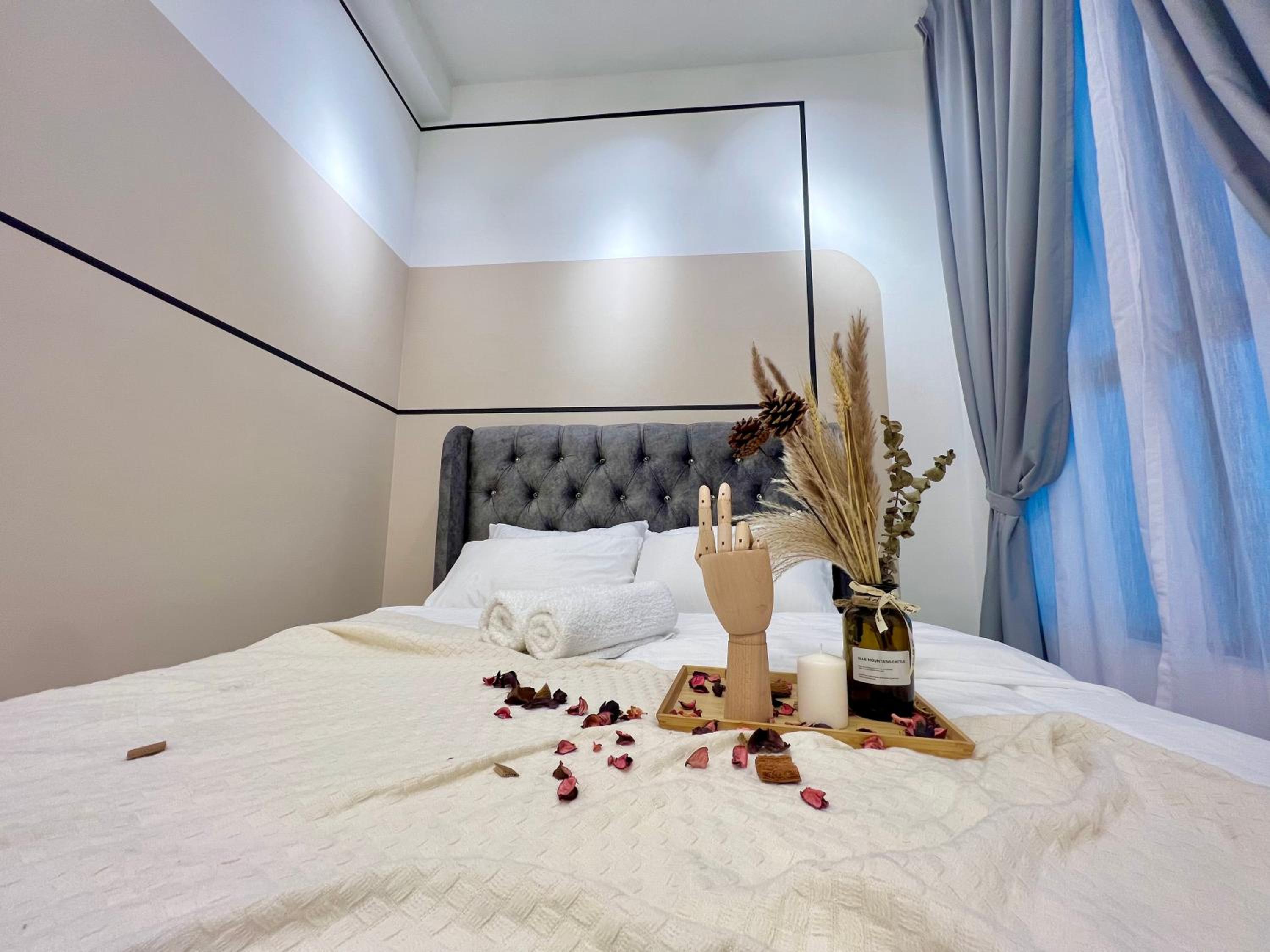 Premium Residence For Family at Aeon / Sunway Velocity / MRT / LRT