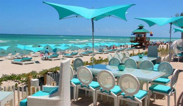 Amazing condo 5 minute walk to the beach! view 2
