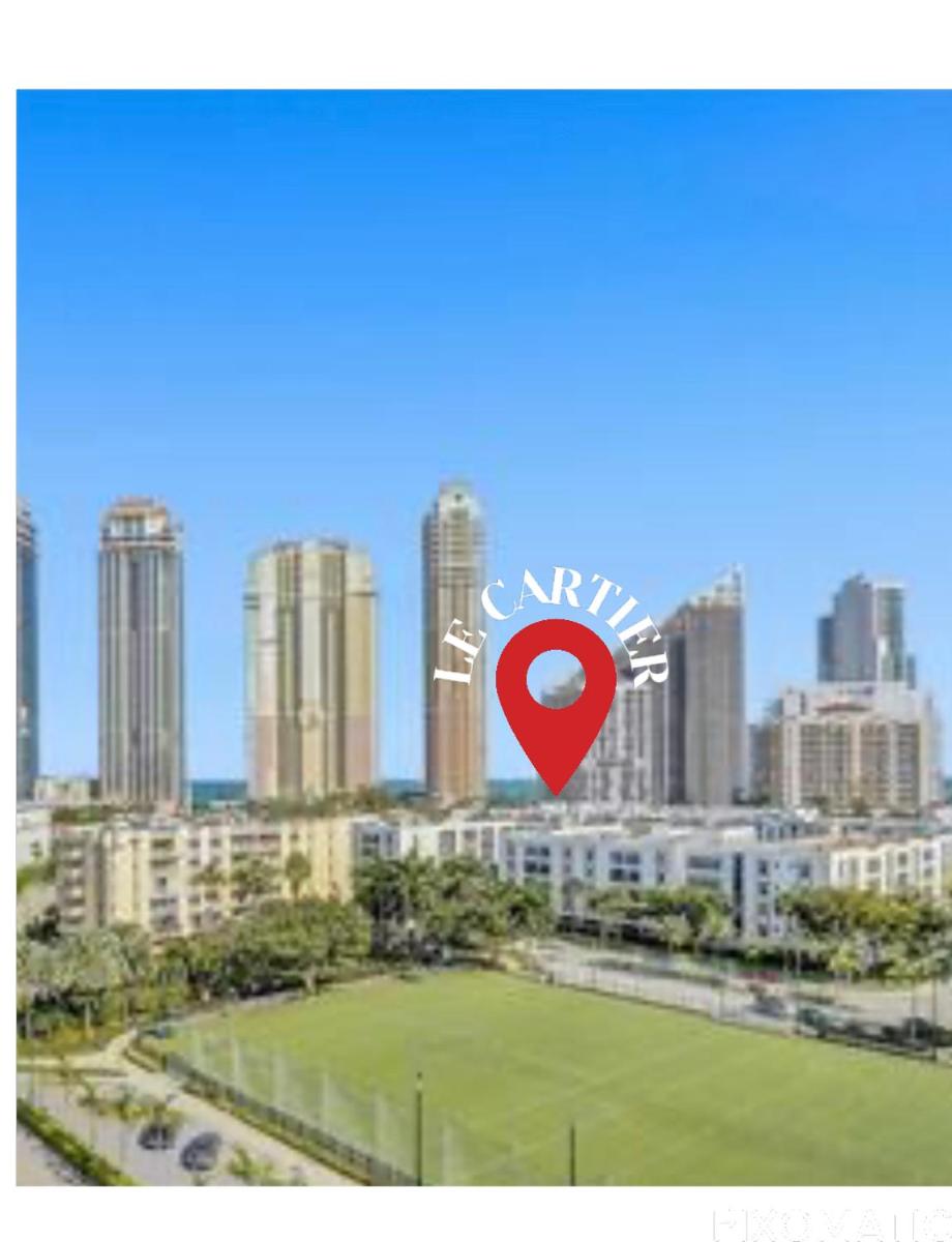 Amazing condo 5 minute walk to the beach! view 4