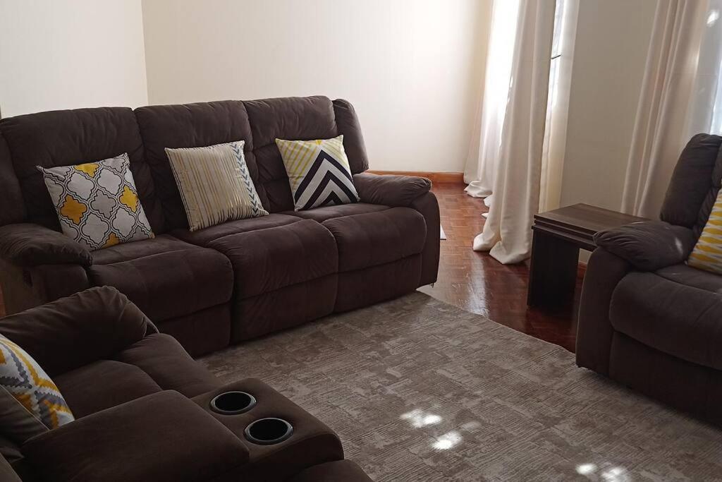 Stylish, Exquisite apartment in Nairobi view 5