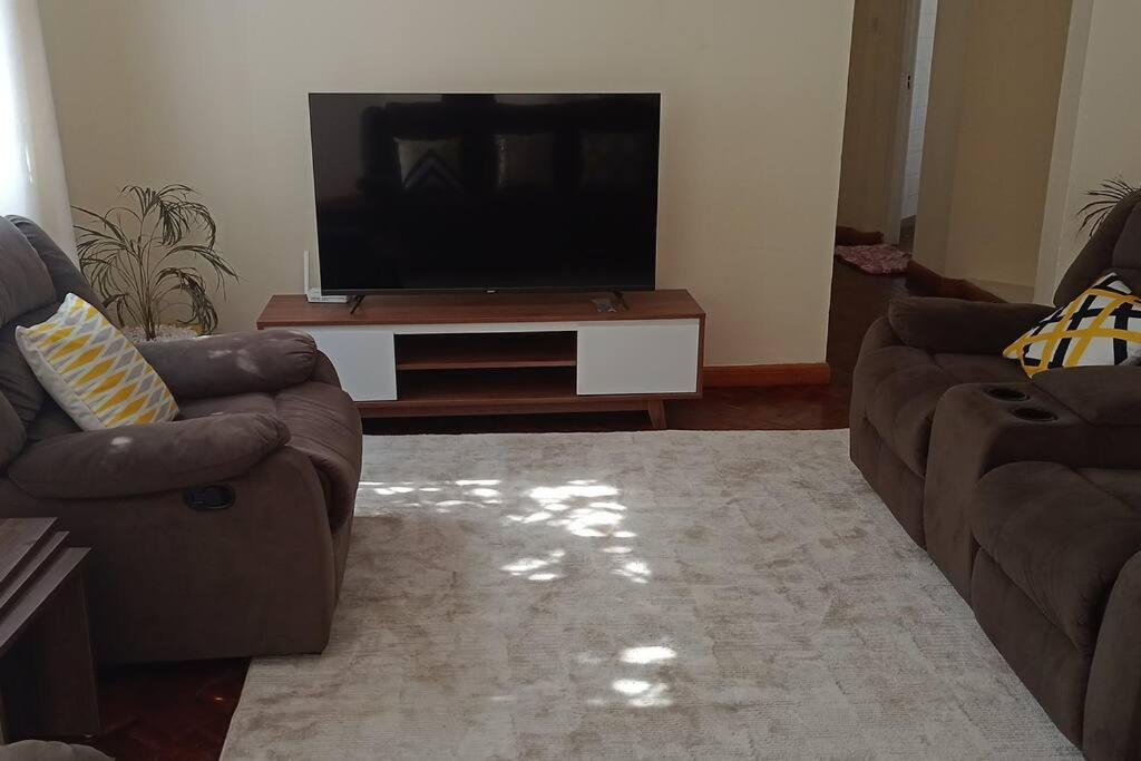Stylish, Exquisite apartment in Nairobi view 4