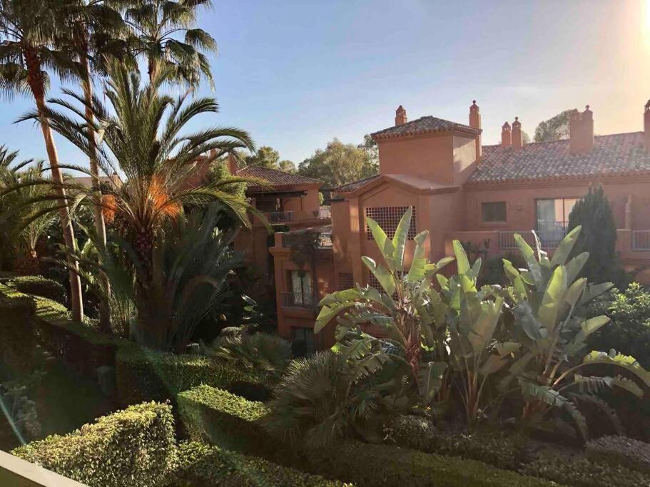 3 BR in a gorgeous complex view 5