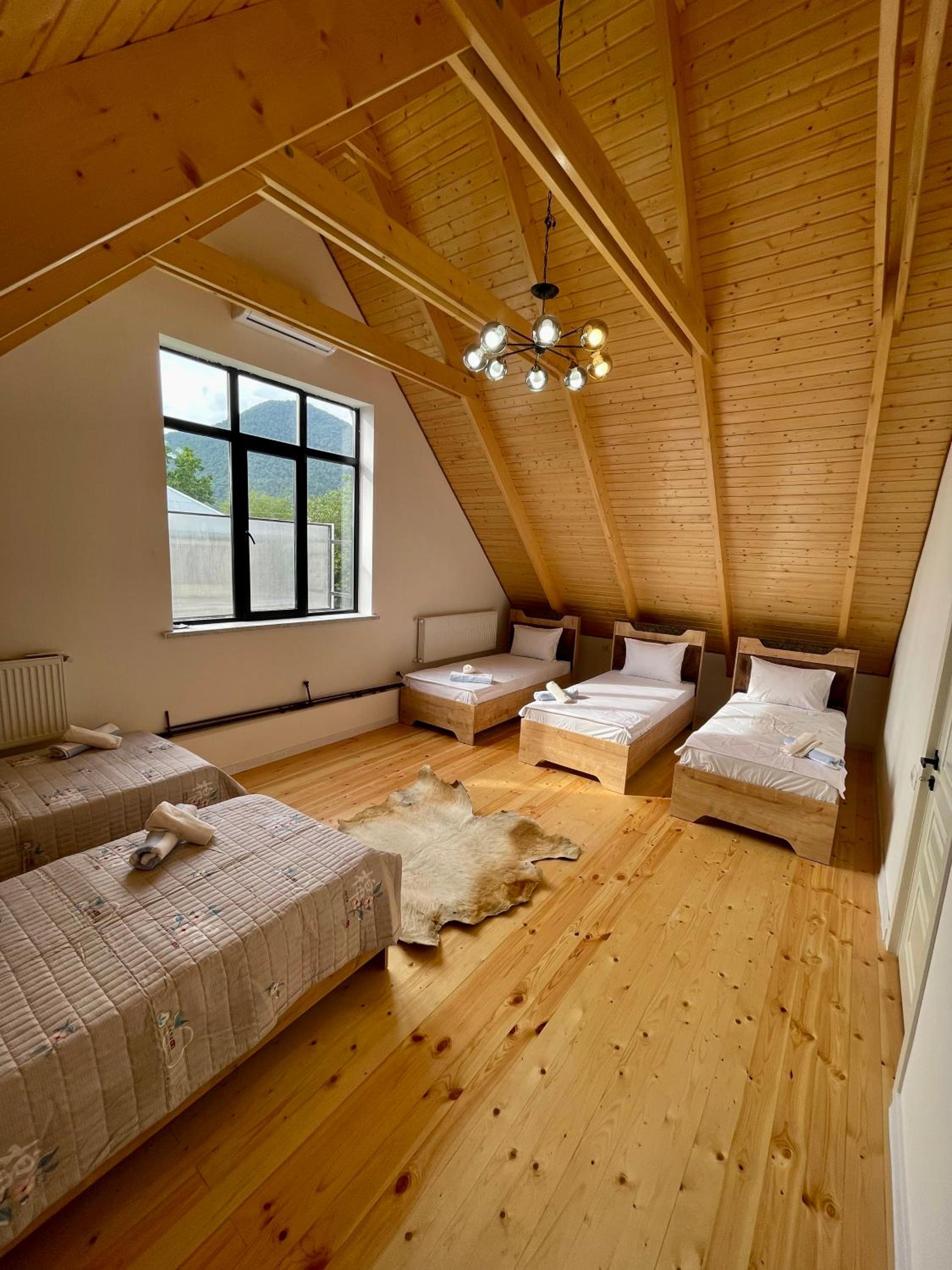 EMIREST Barnhouse