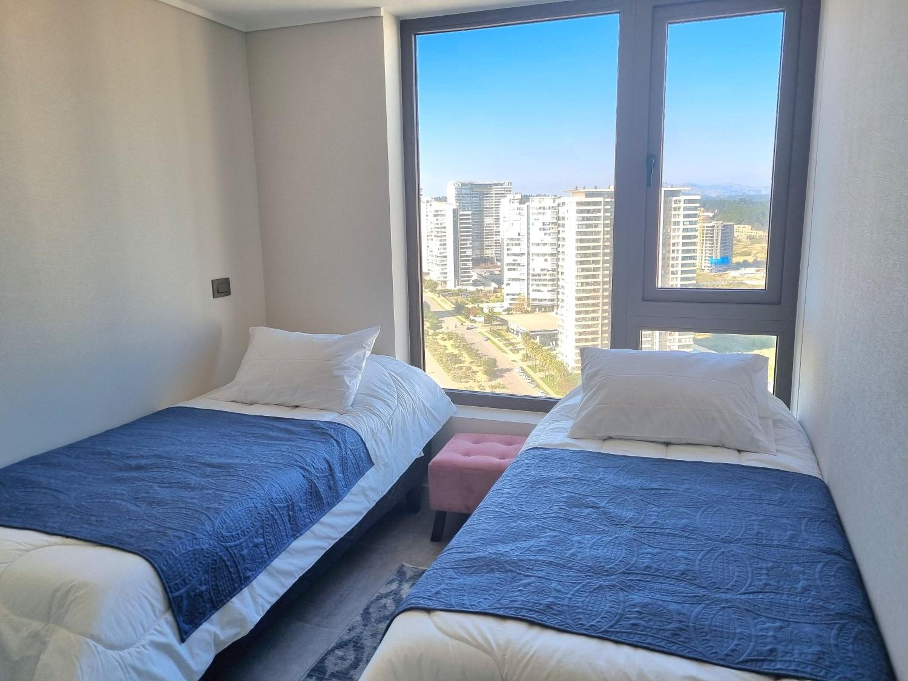 DEPARTAMENTO CON VISTA DESPEJADA AL MAR